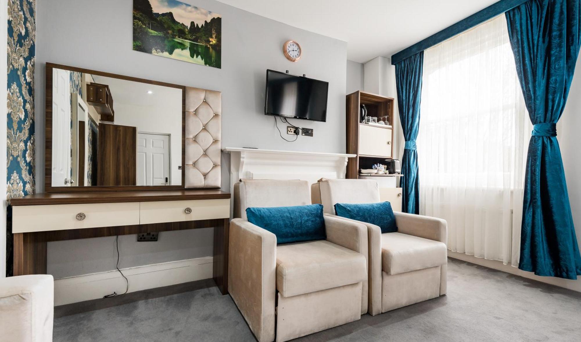 Comfort Quadruple Room