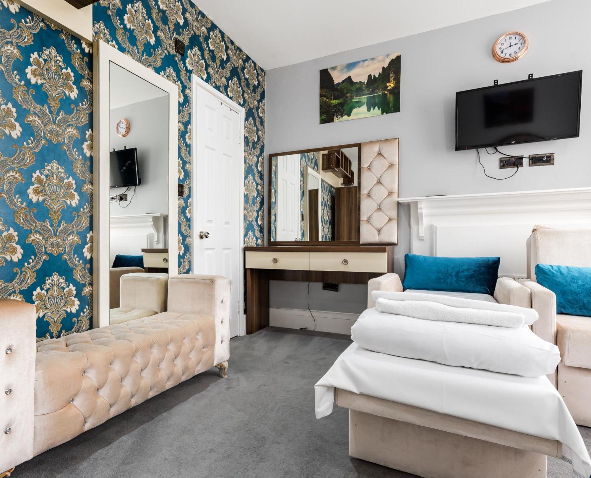 Comfort Quadruple Room