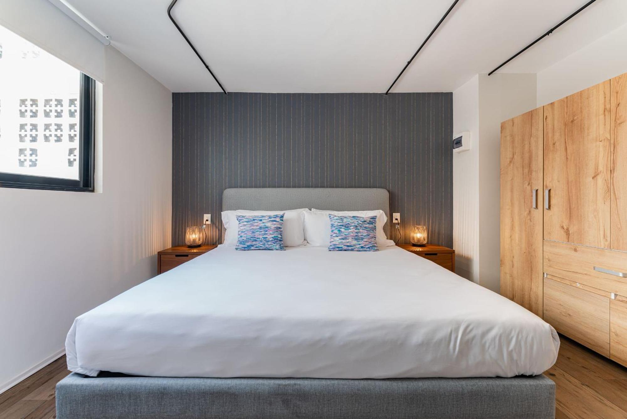 Four-Bedroom Deluxe Apartment