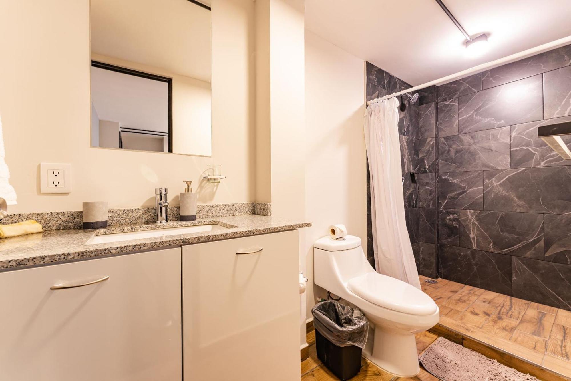 Four-Bedroom Deluxe Apartment