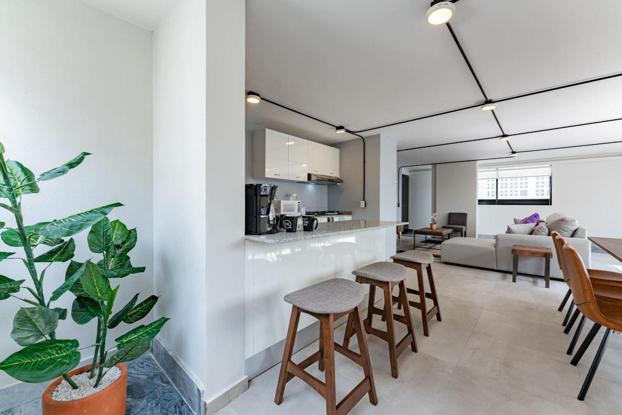 Four-Bedroom Deluxe Apartment