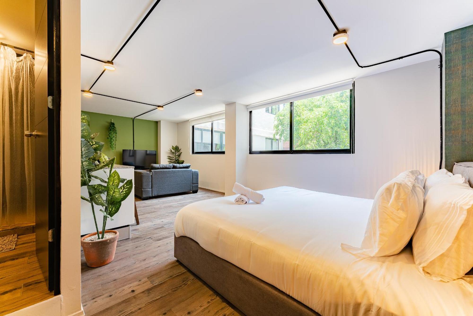 Studio Apartment
