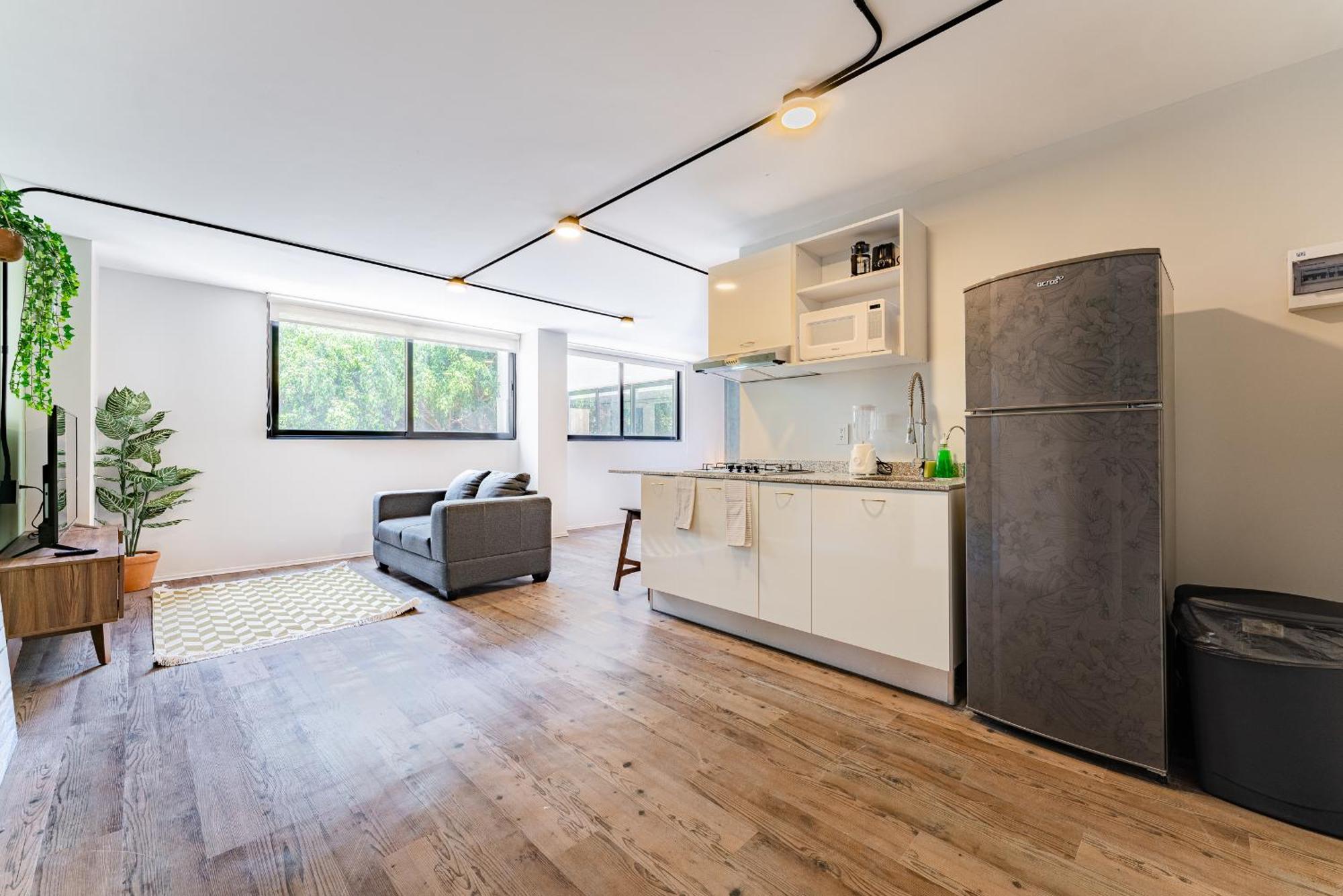 Studio Apartment