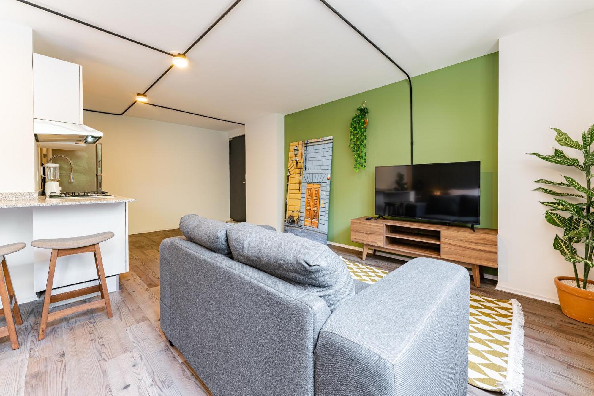 Studio Apartment