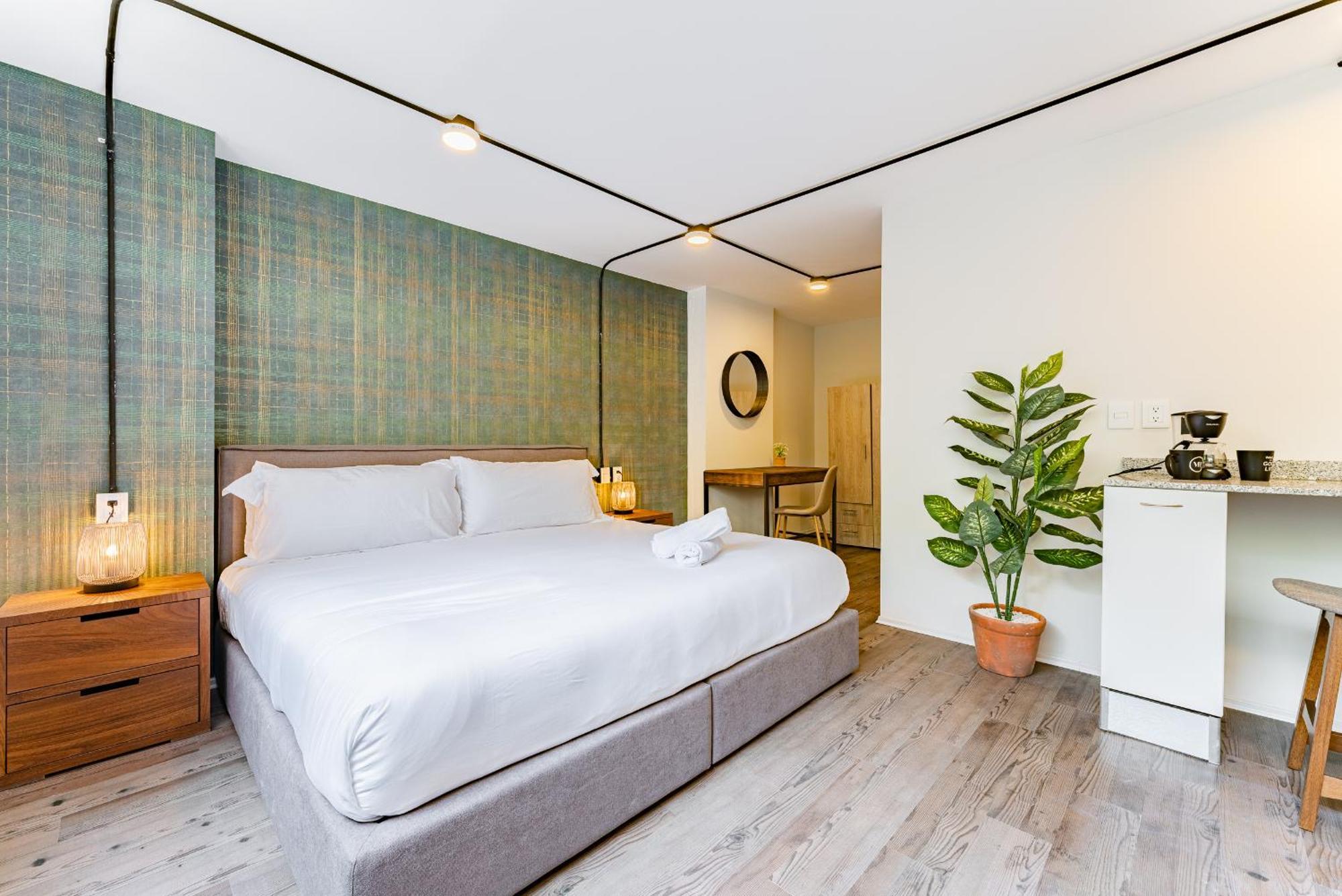 Studio Apartment