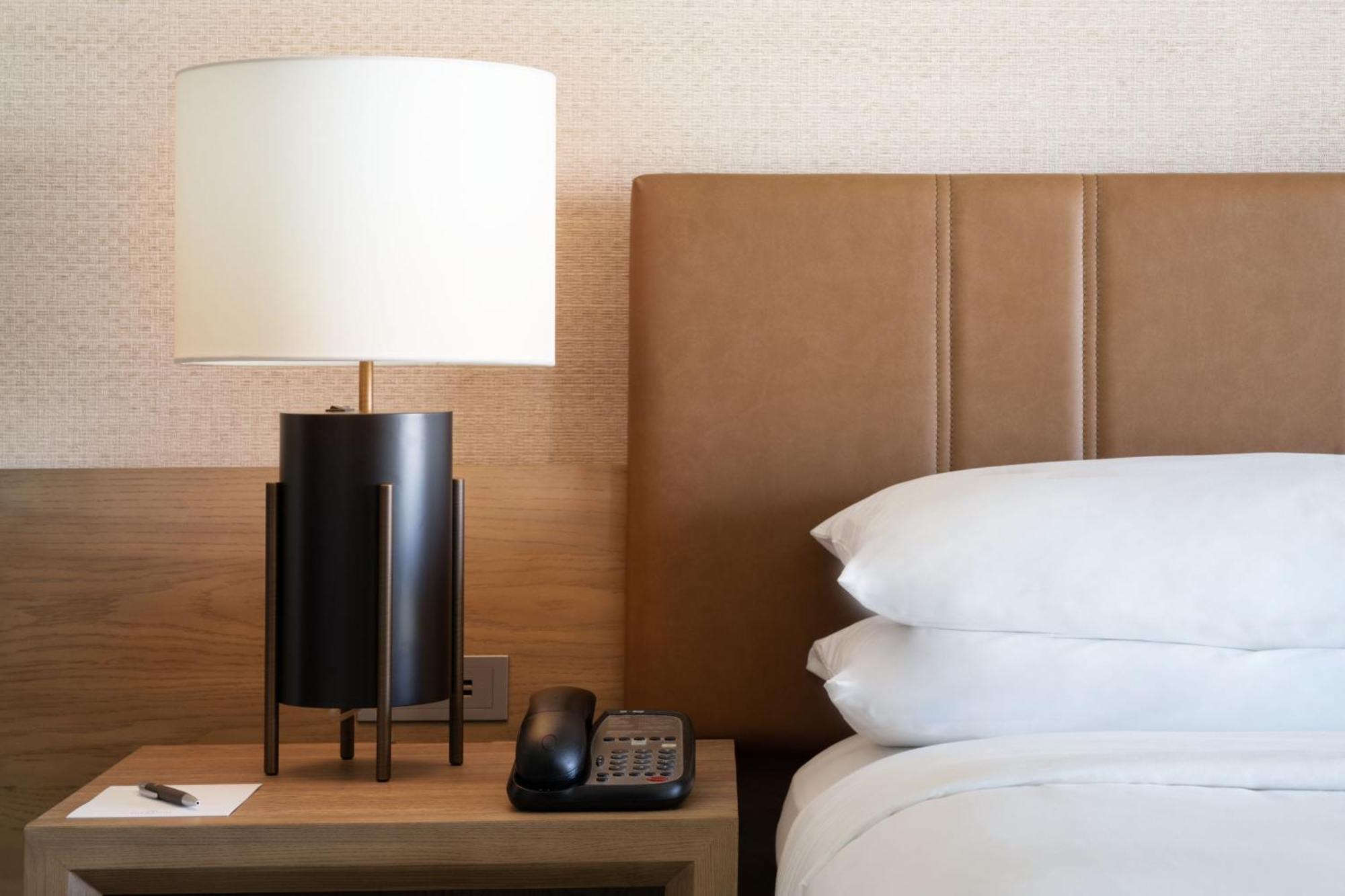 Traditional King Room City View Hearing Accessible