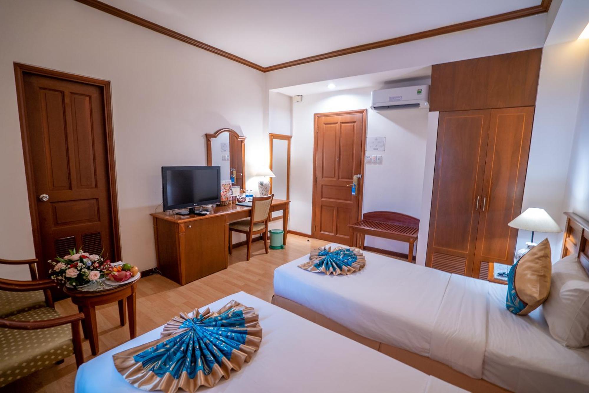 Premium Deluxe Twin Room
