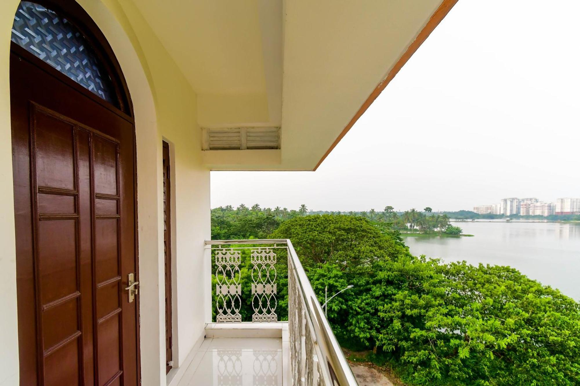 Double Room with Lake View