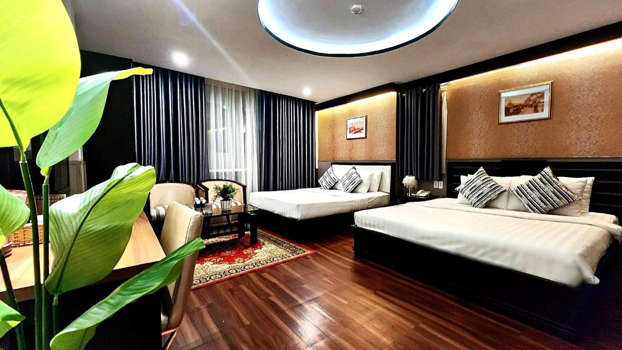Deluxe Family Room