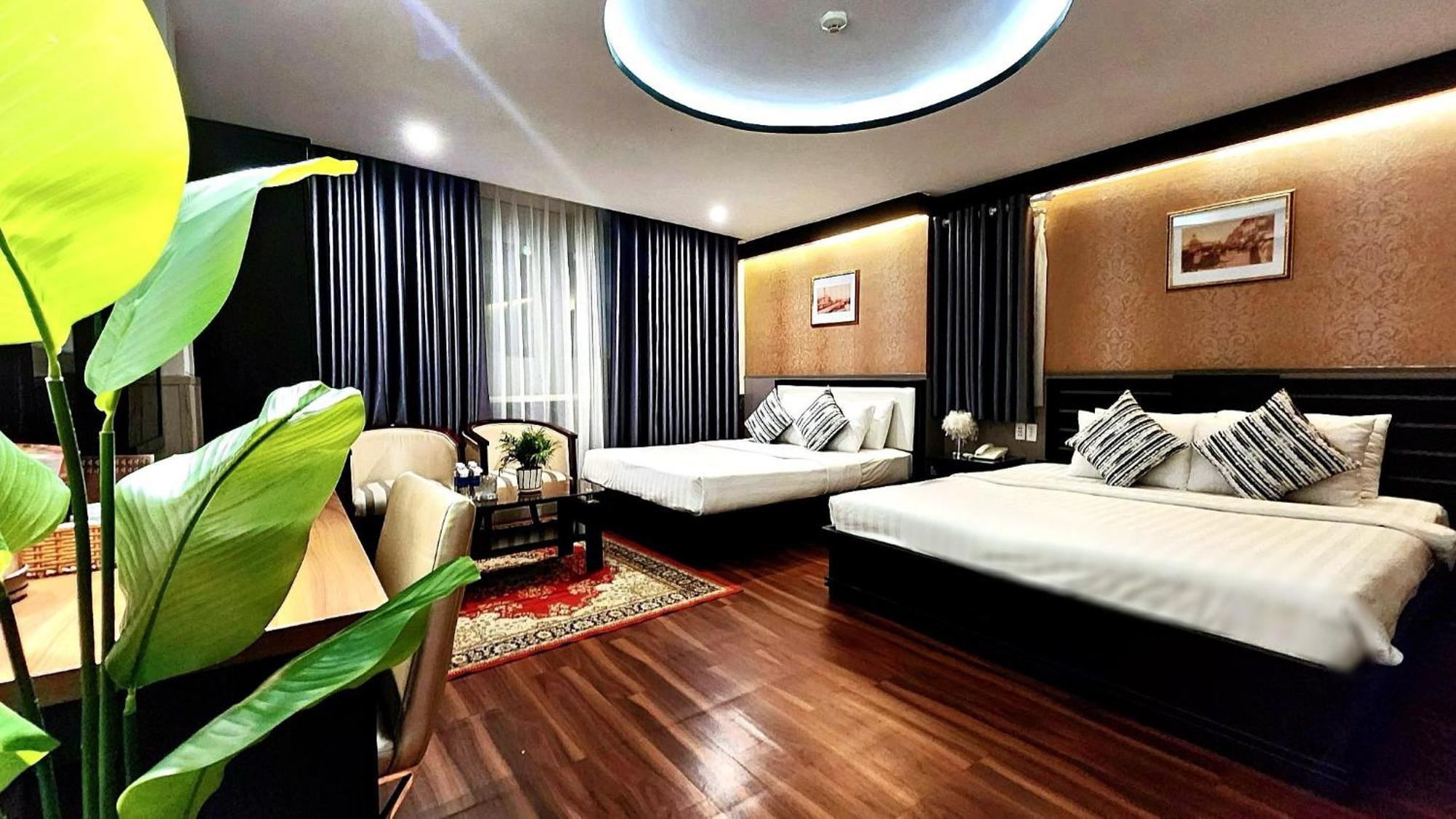 Deluxe Family Room