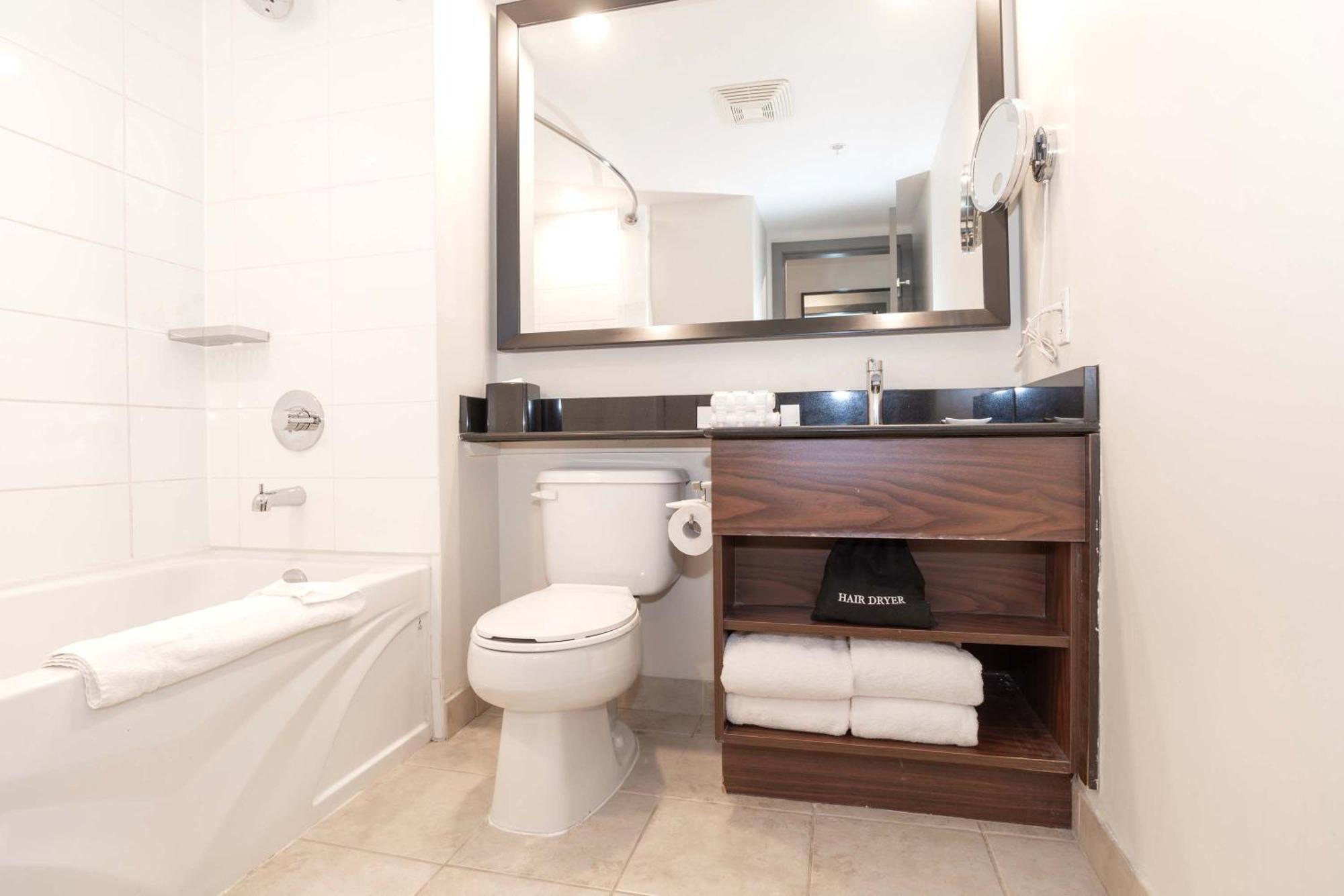 Standard Room, 2 Queen Beds,1593647702:JPEG