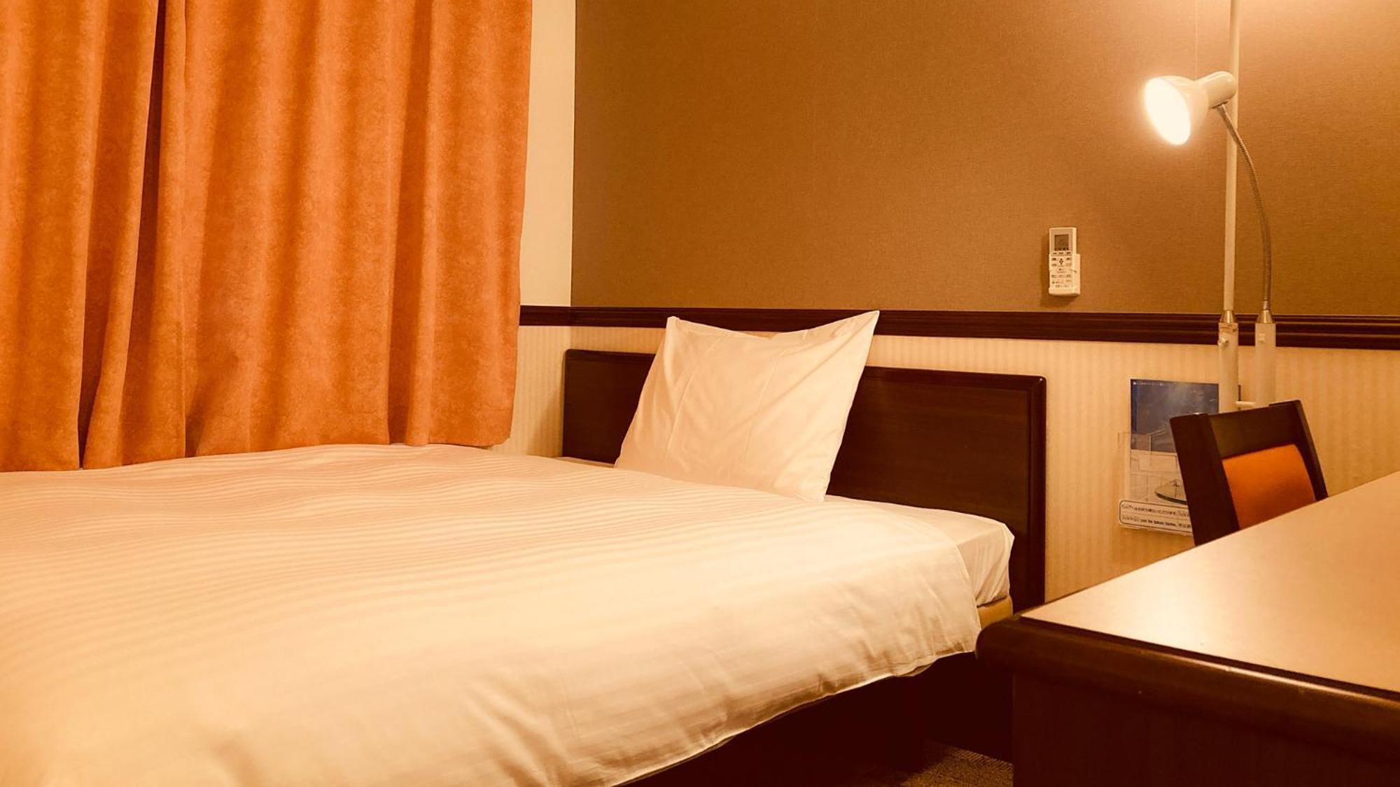 Single Room Smoking