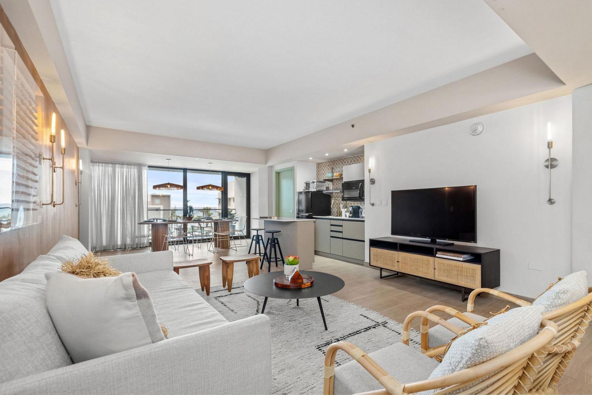 4 Bedroom Apartment Balcony