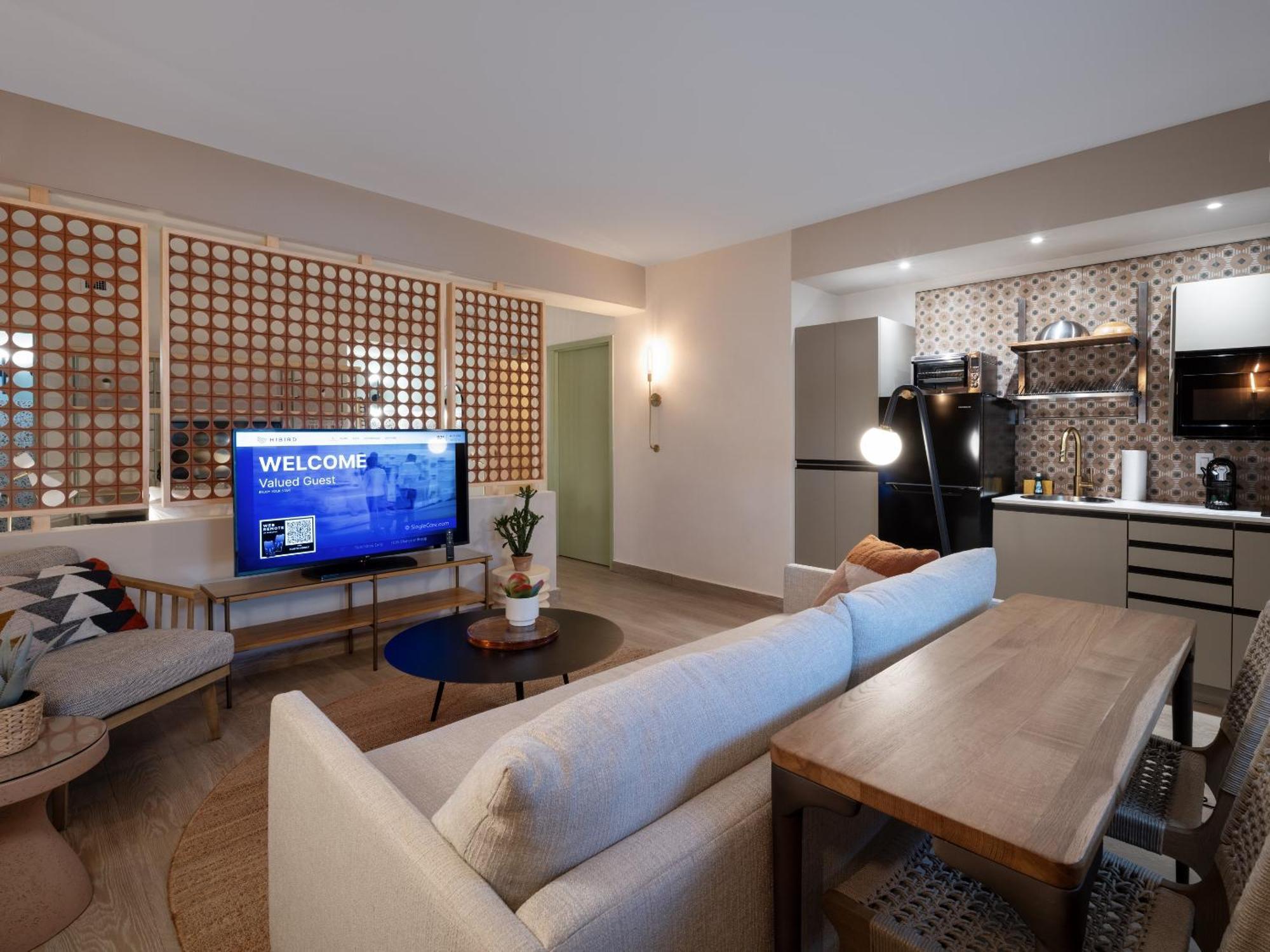 Studio Suite Plus