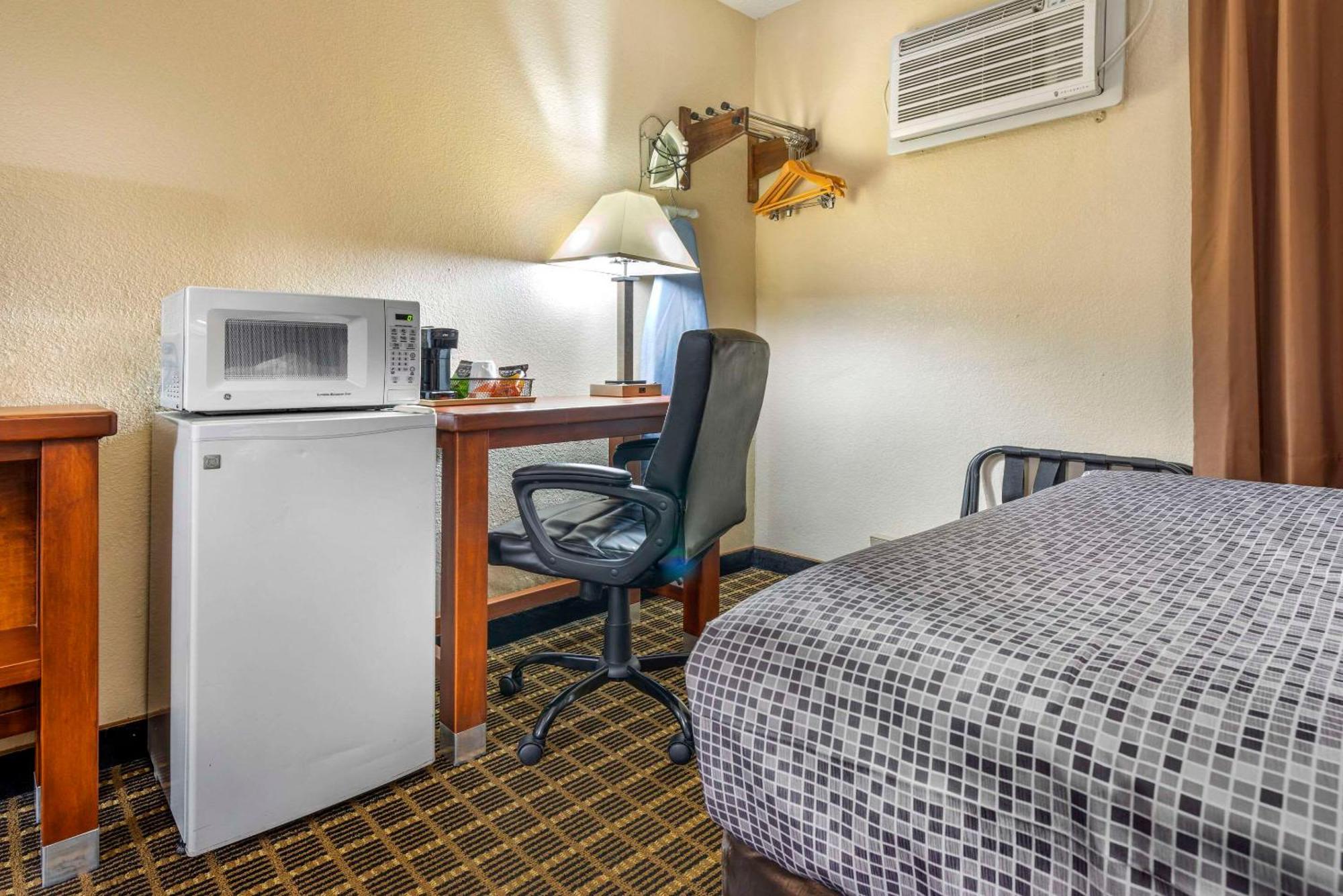 Double Room Two Double Beds Disability Access or Non-Smoking