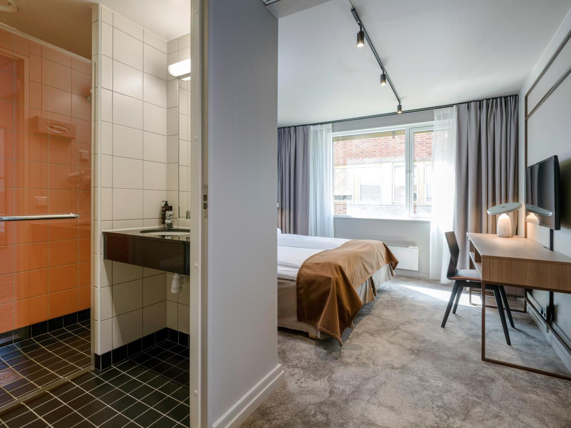 Standard Double or Twin Room