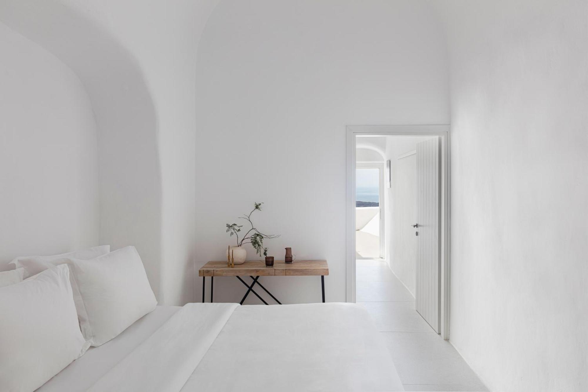 2-BEDROOM SEA VIEW SUITE SHARING POOL