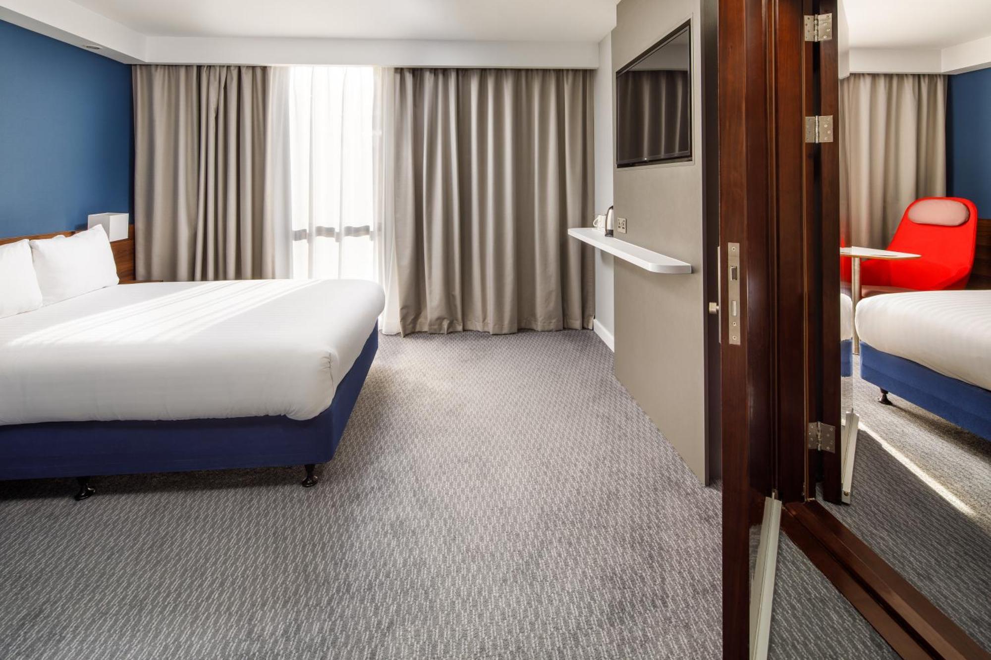 Double Room Hot Accessible