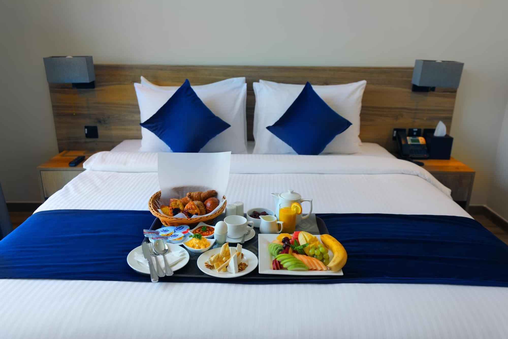 Executive Suite Living Area includes F&B