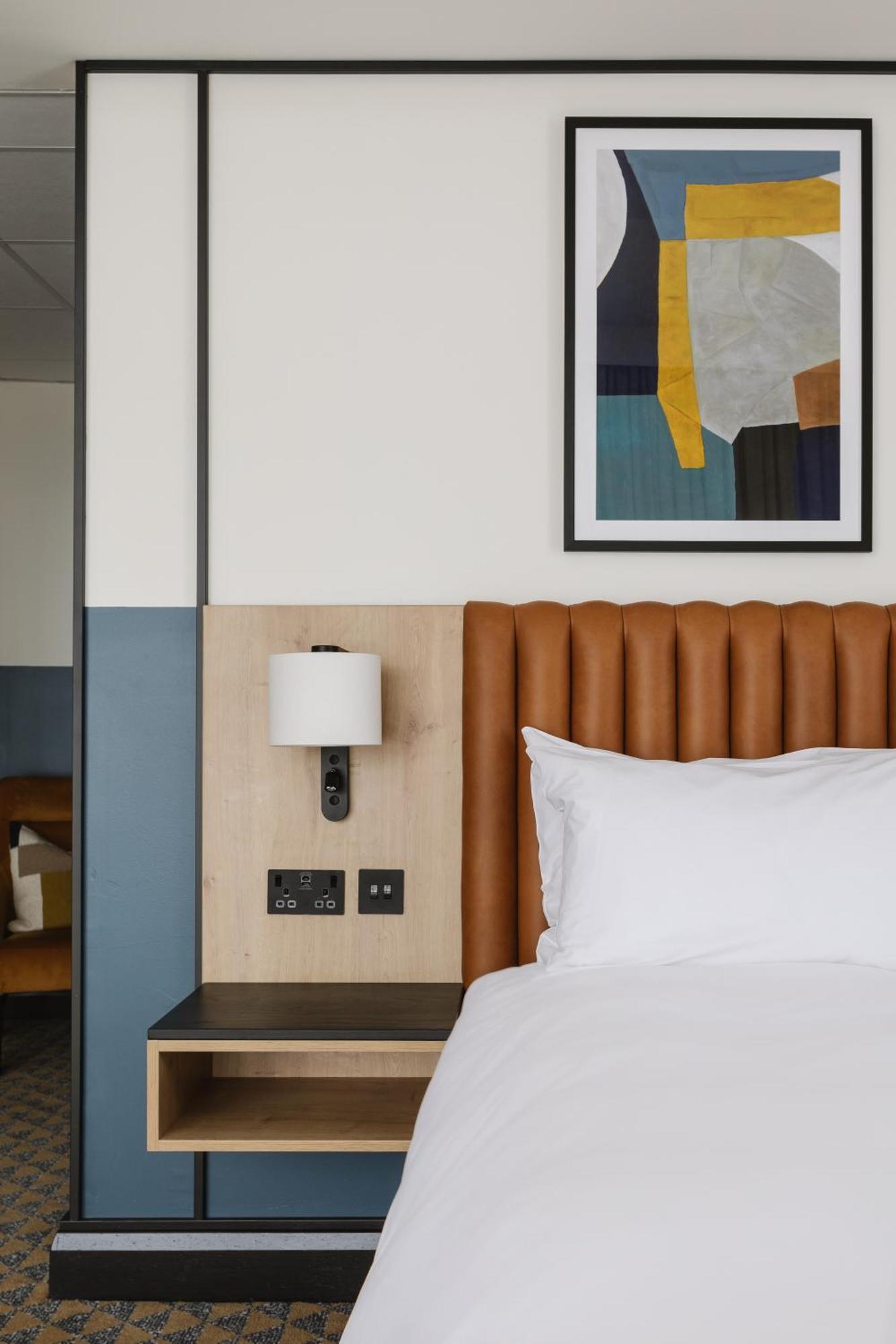 Premium Queen Room Rollaway Bed