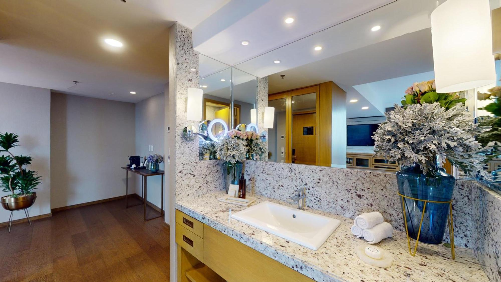 Deluxe Junior Suite