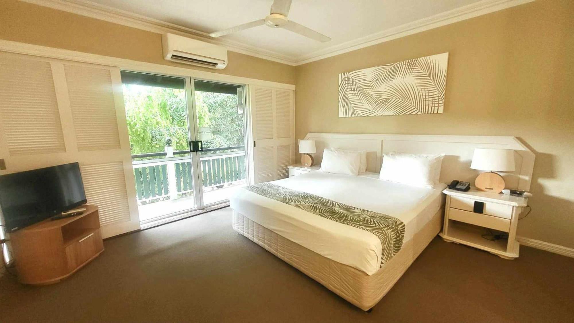 Tropical Suite