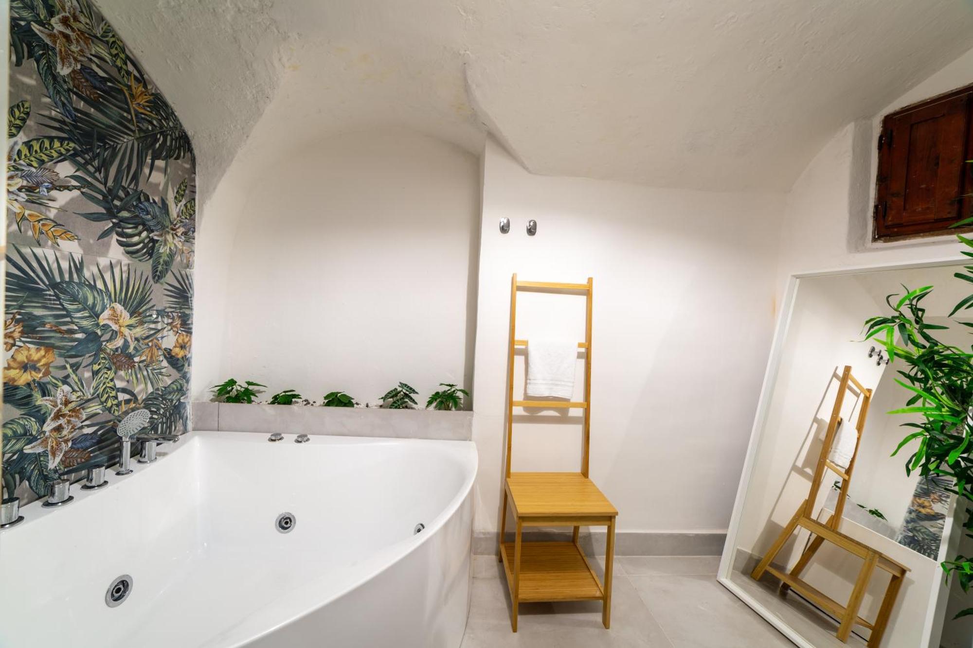 Double Room with Private External Bathroom