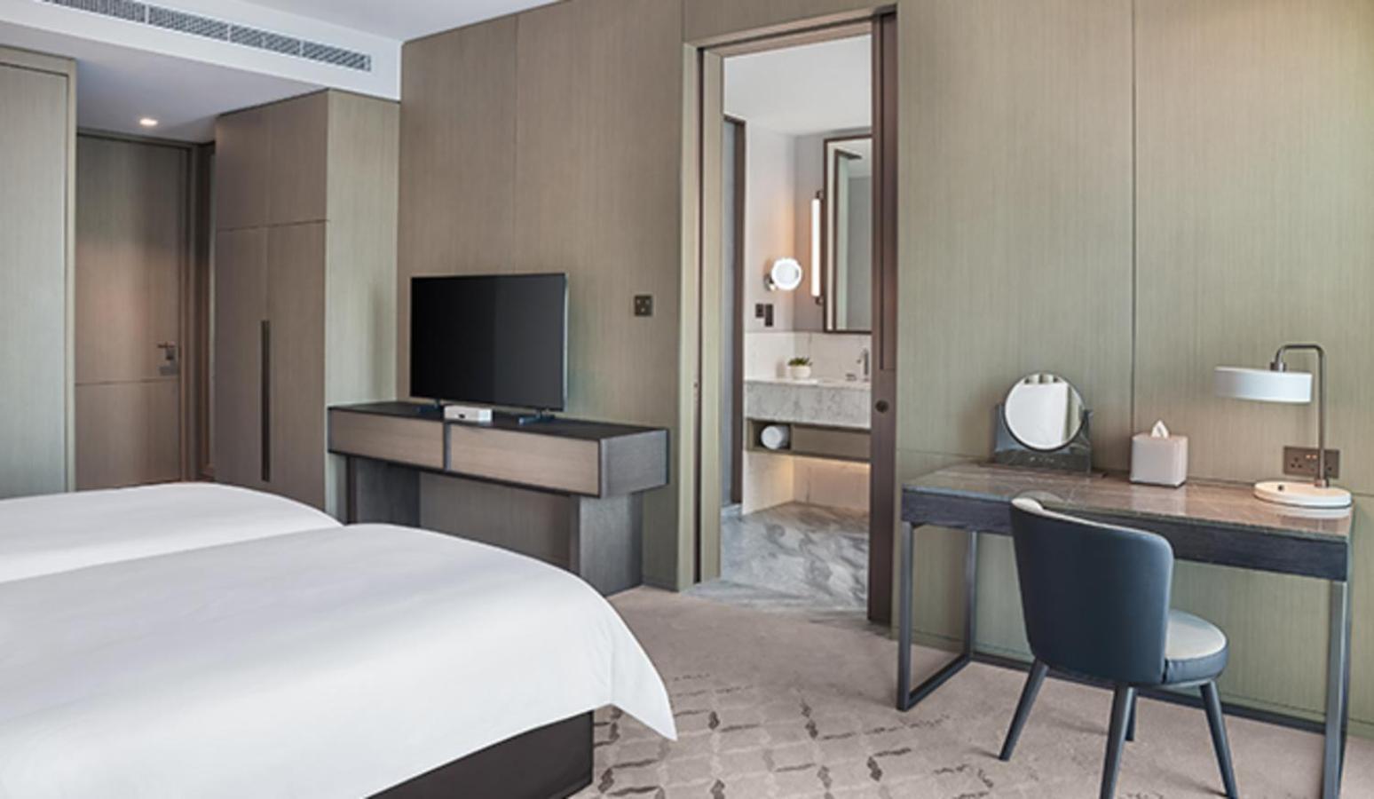 Luxurious Family Deluxe Interconnecting Rooms