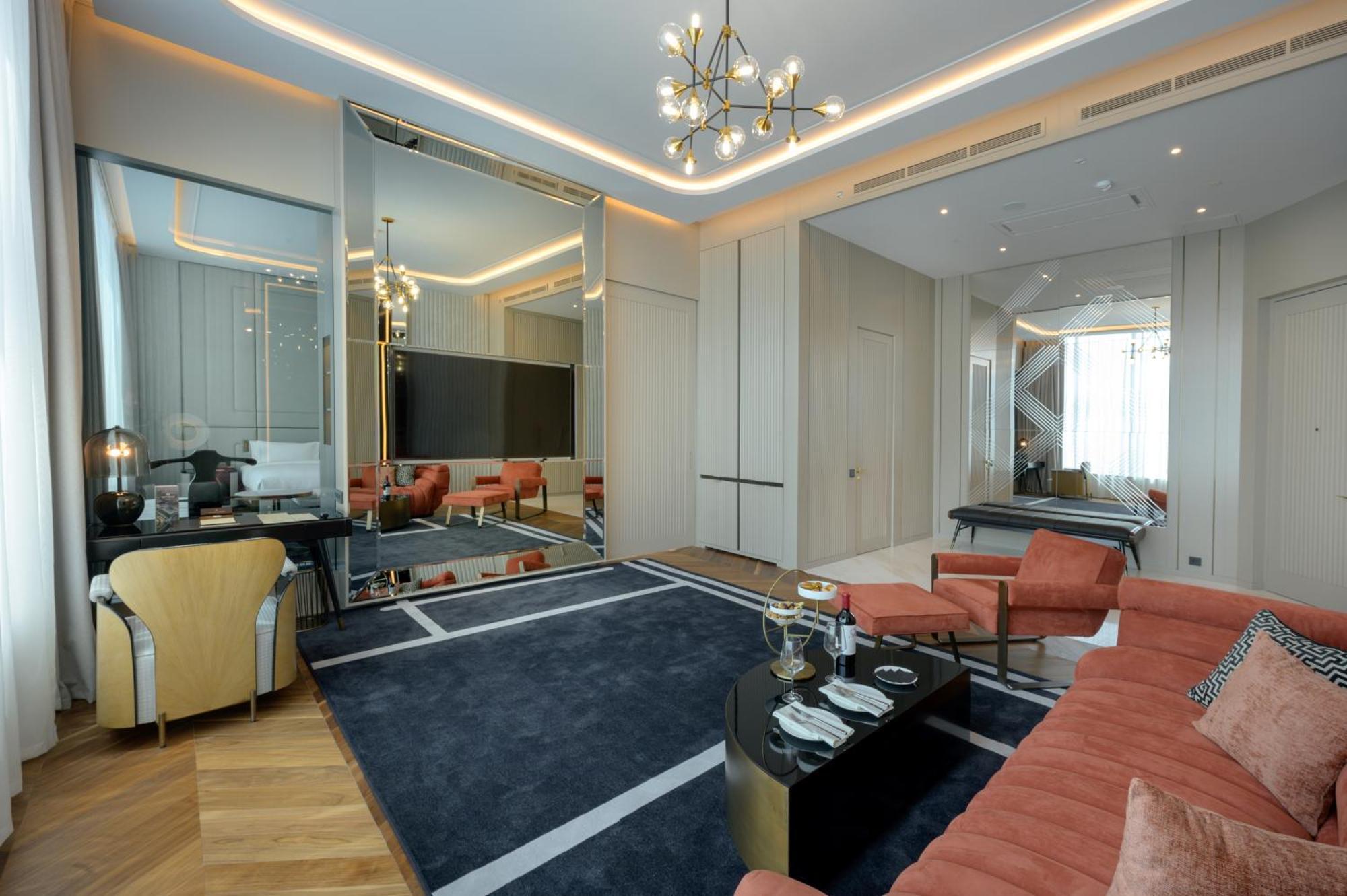 One-Bedroom Suite