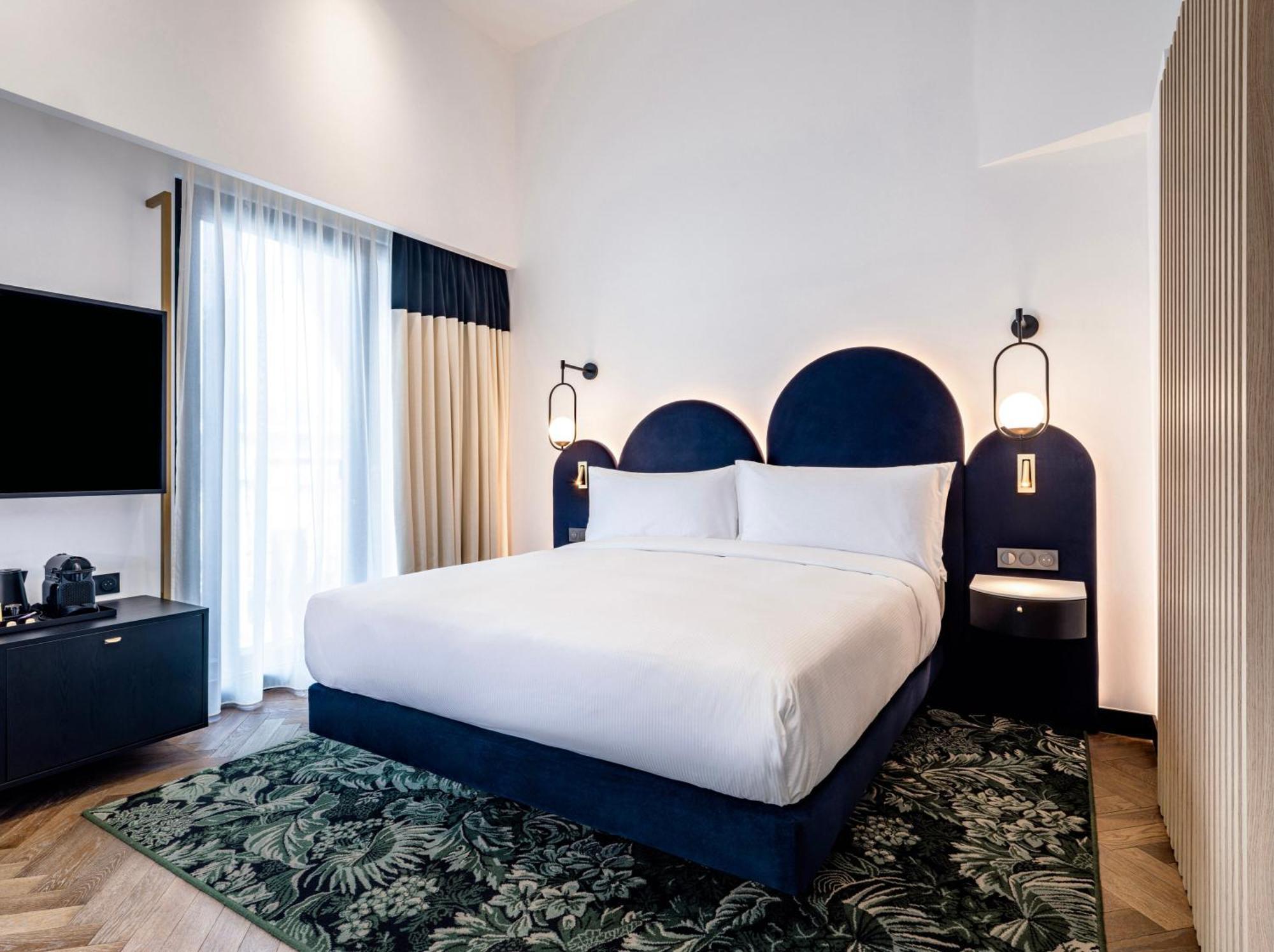 King Guest Room