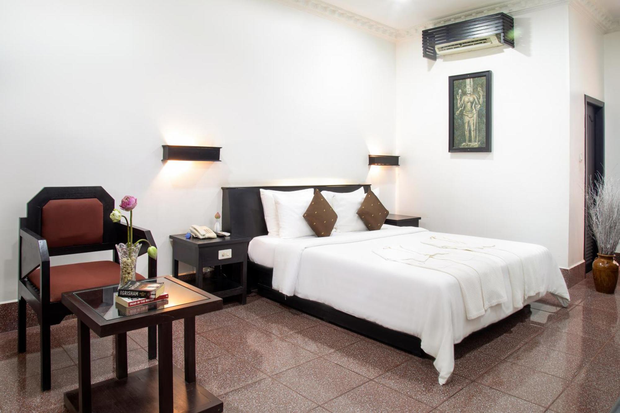 Deluxe Quadruple Room Balcony