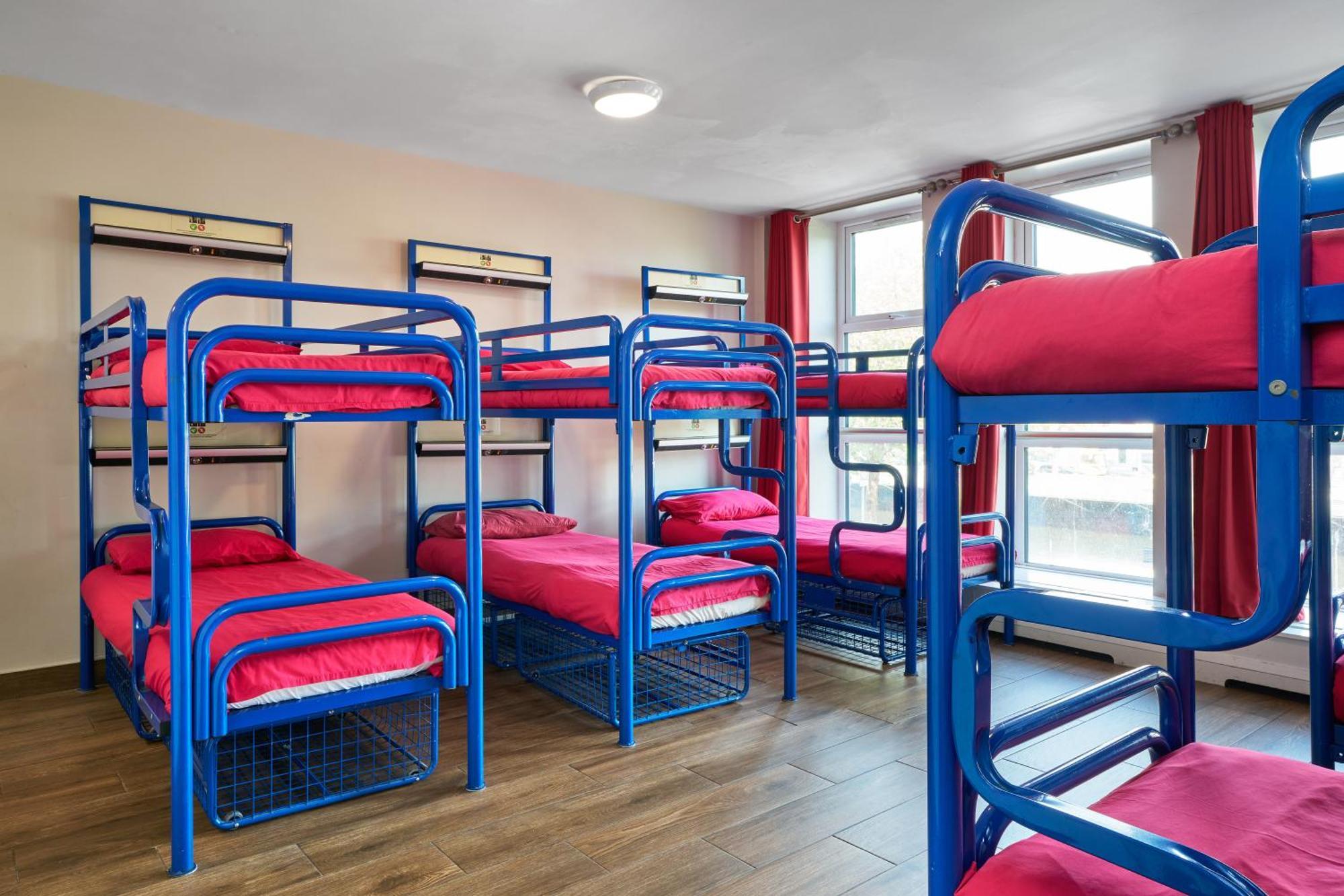 1 bed a 10 bed mixed dorm En Suite
