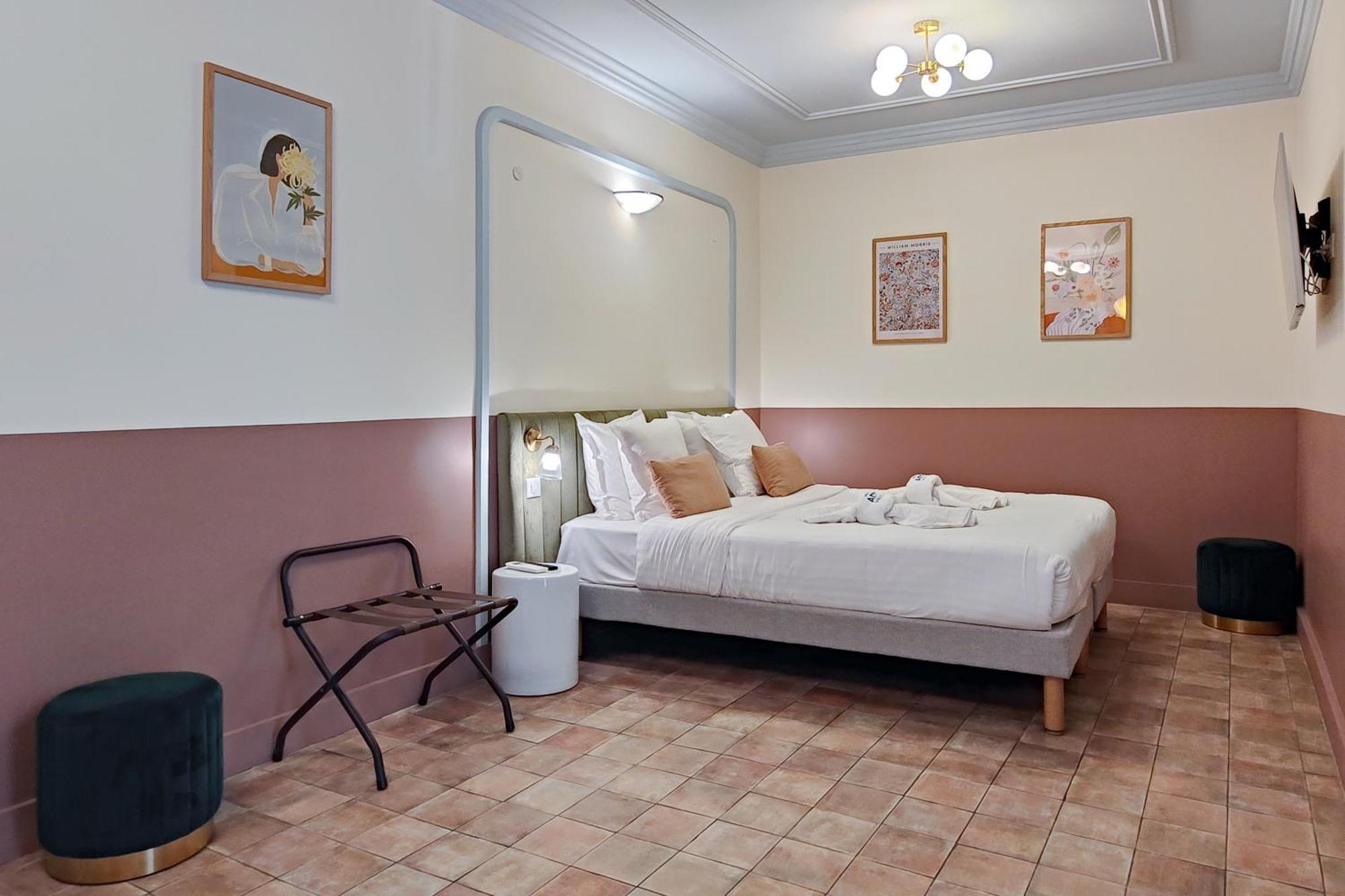 Junior Suite Balcony Courtyard side
