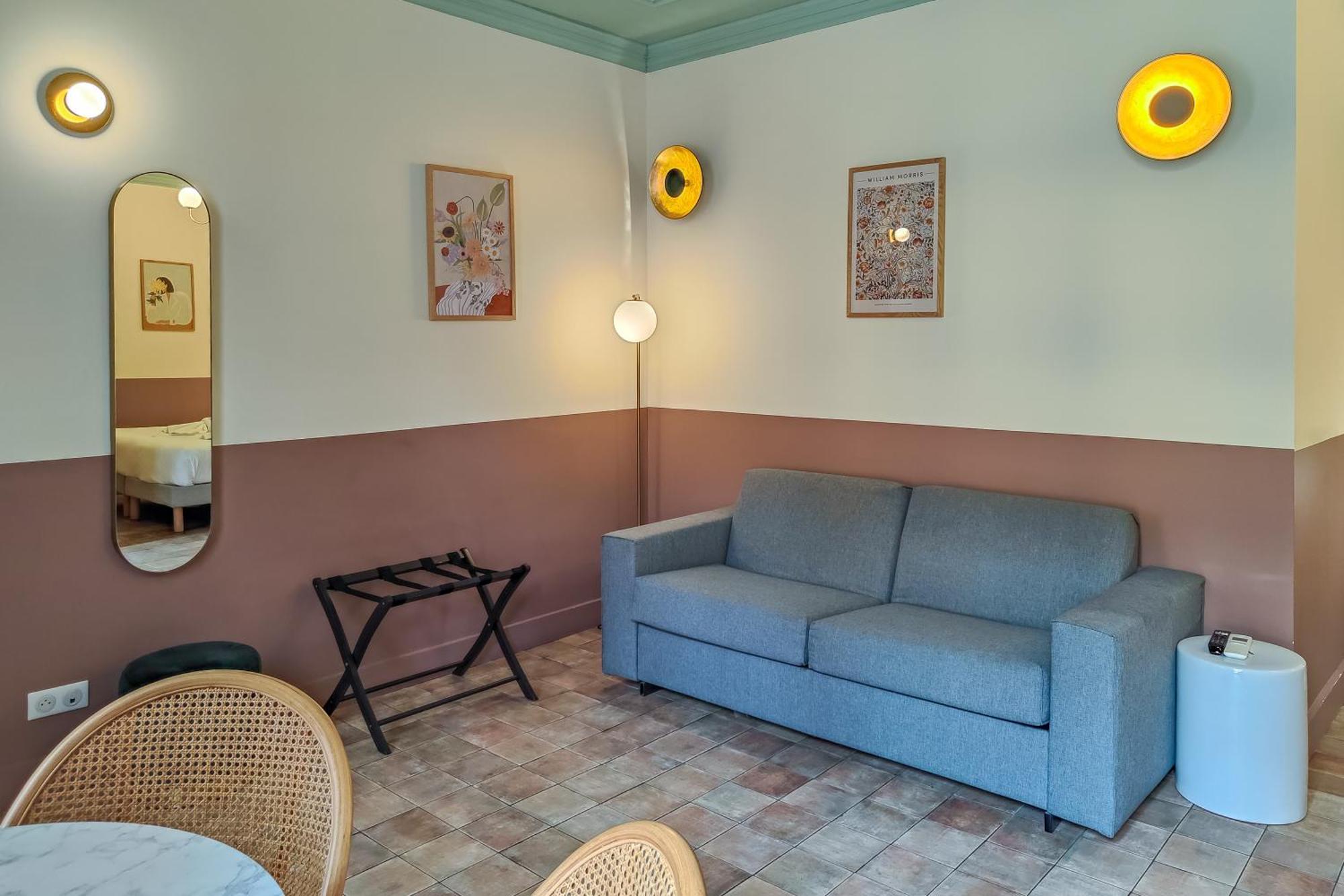 Junior Suite Balcony Courtyard side