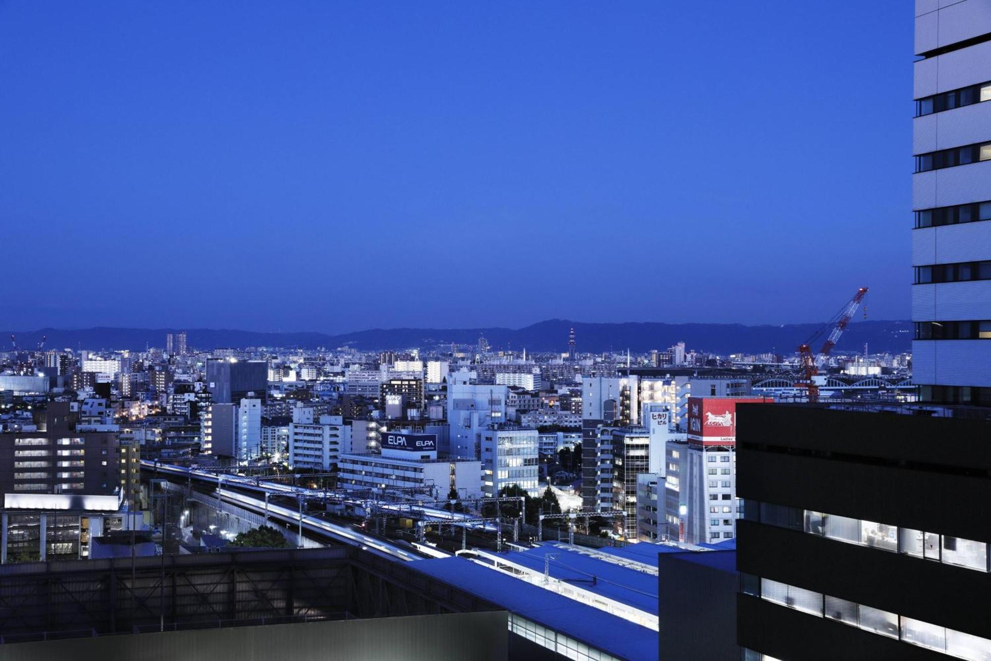 Twin Room High Floor or Executive Lounge Access