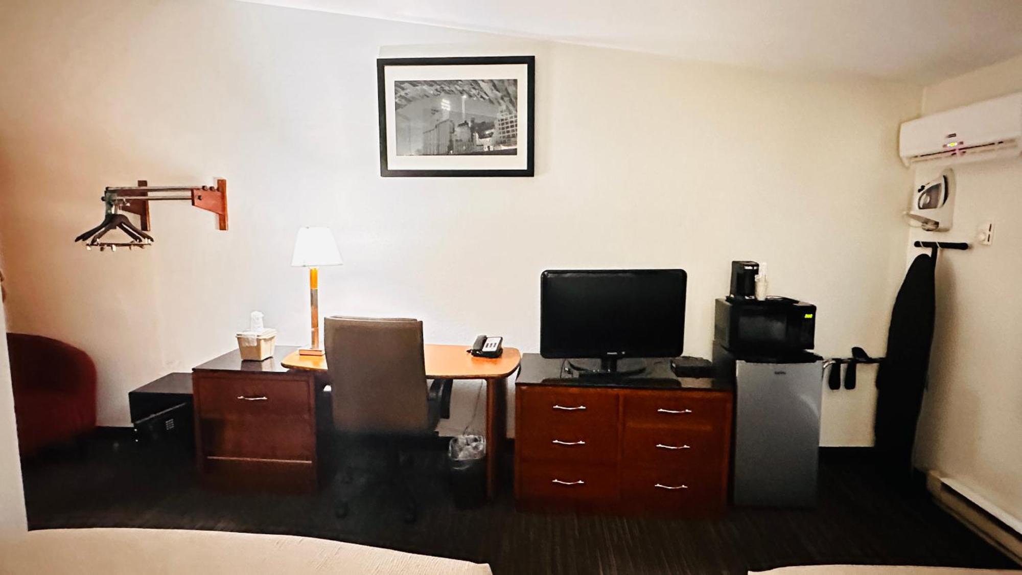 Standard Double Room Two Double Beds Non Smoking