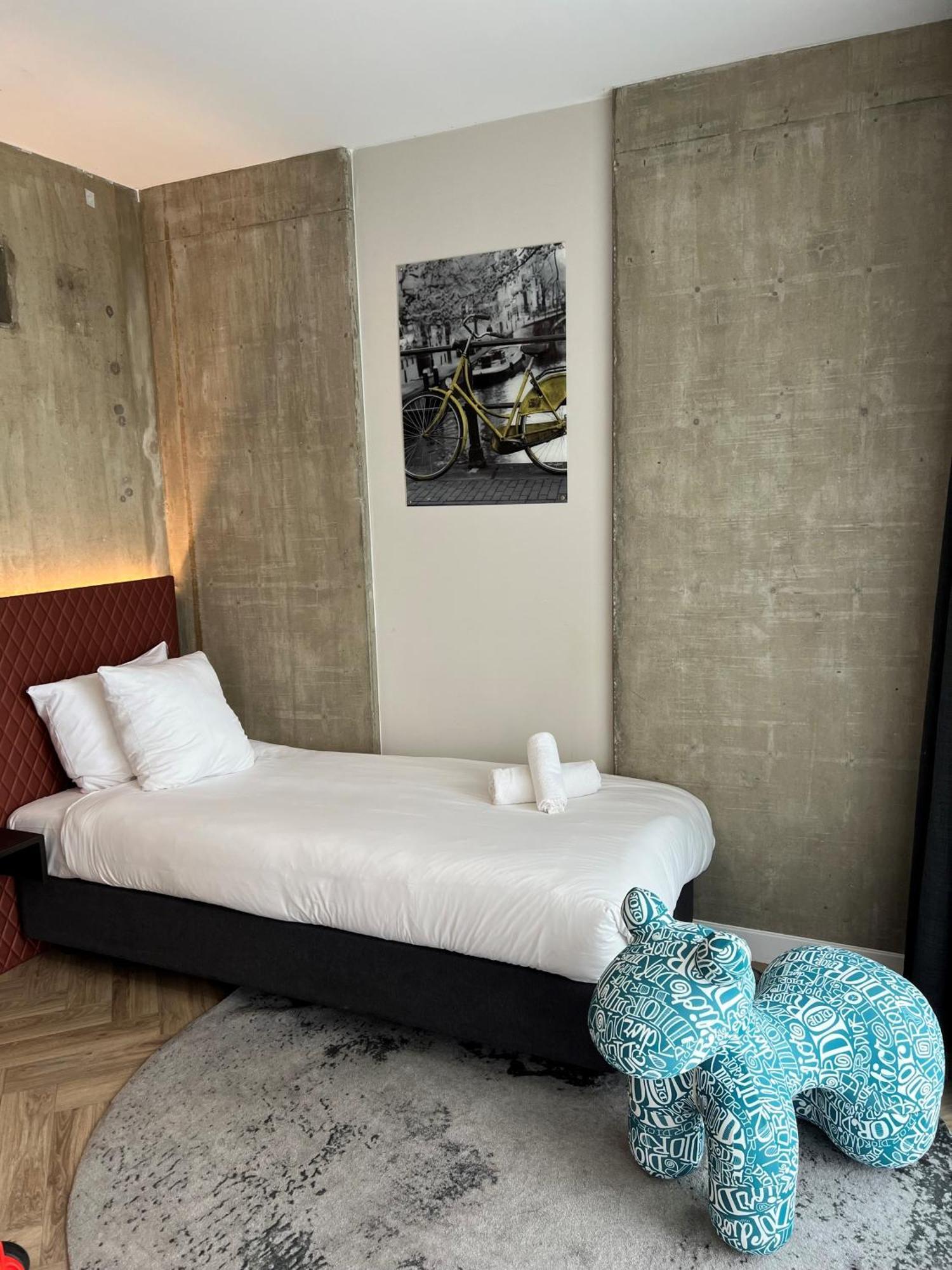 Luxury Triple Room