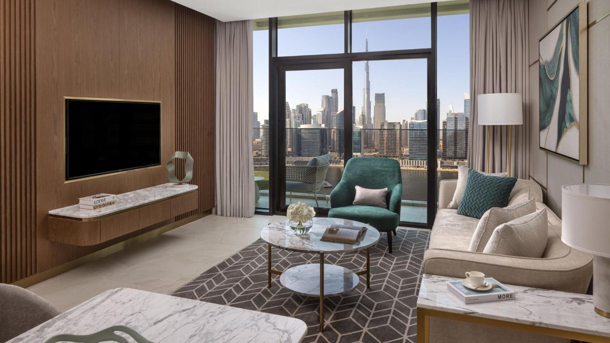 Two-Bedroom Suite Balcony Canal View High Floor