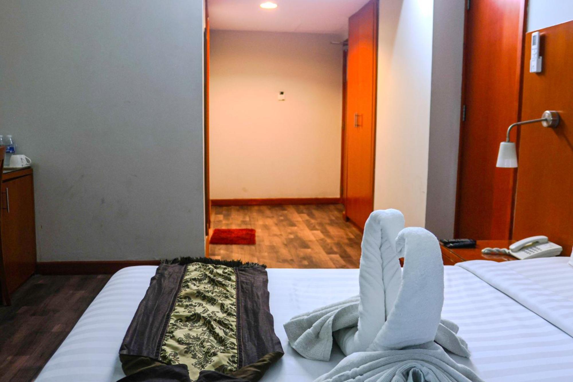 Deluxe King Room