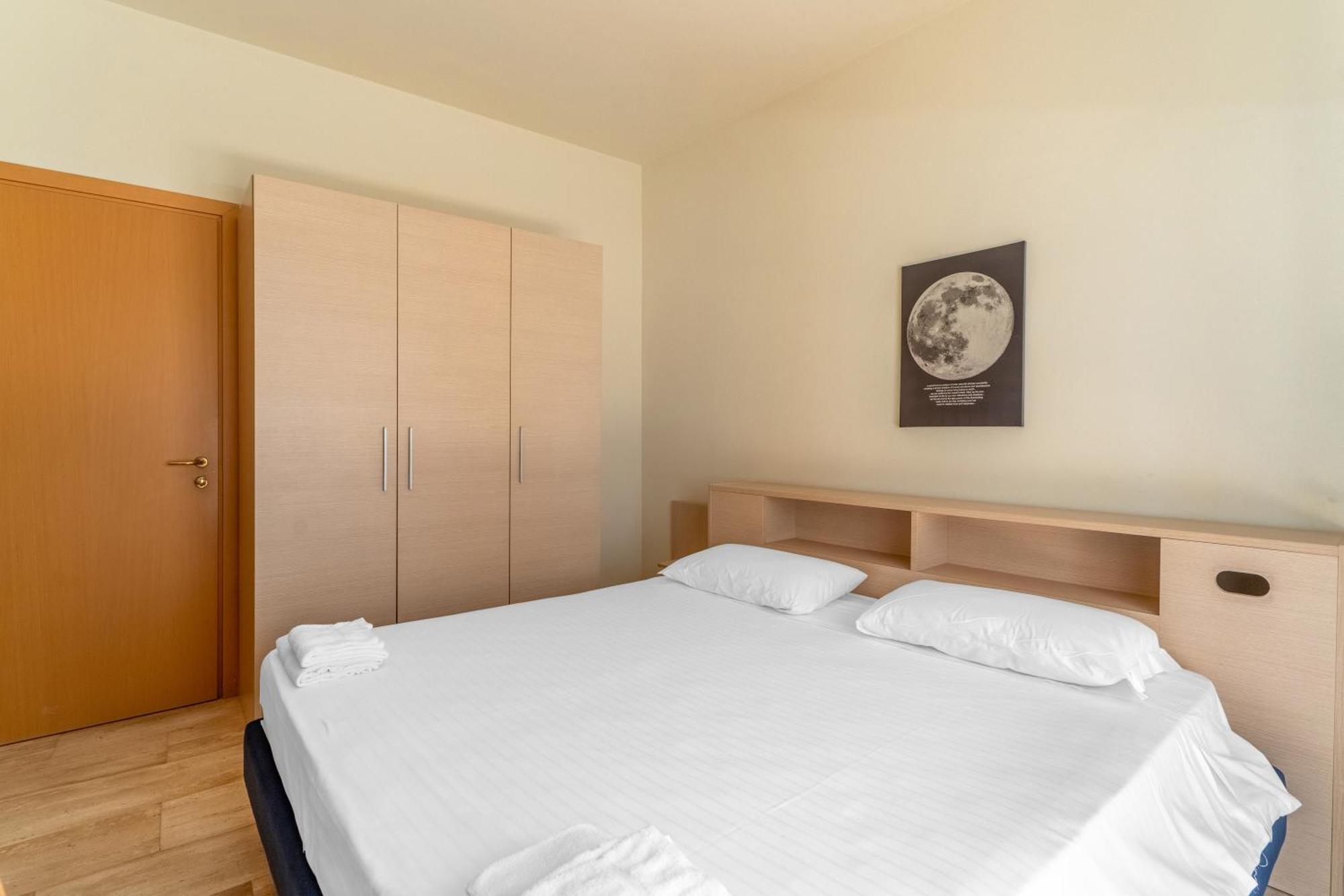 Two-Bedroom Deluxe Apartment