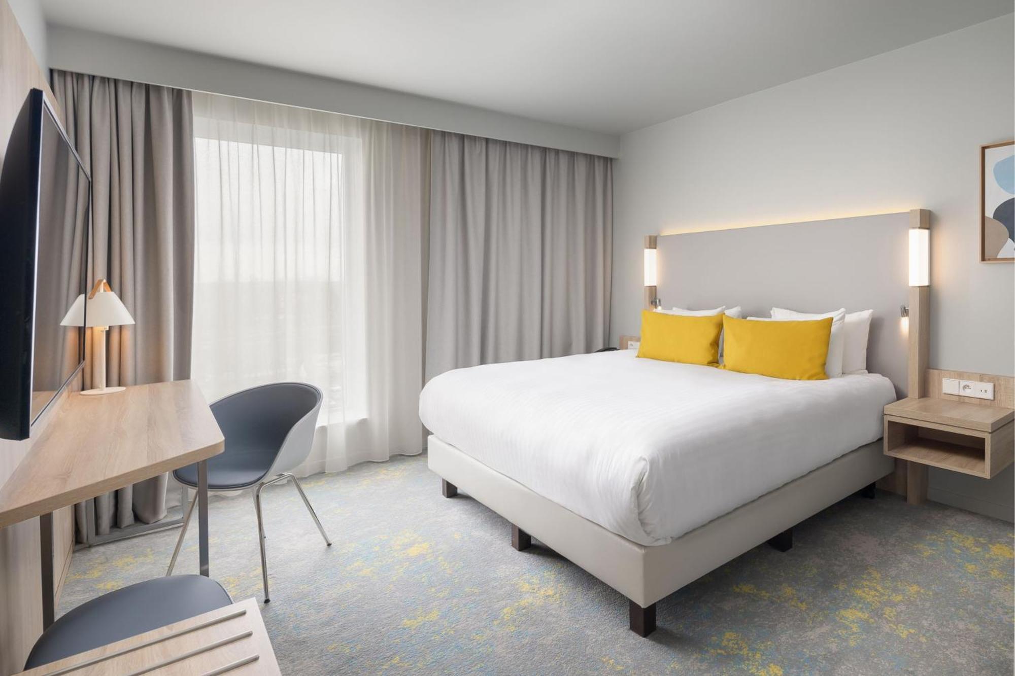 Standard King Room