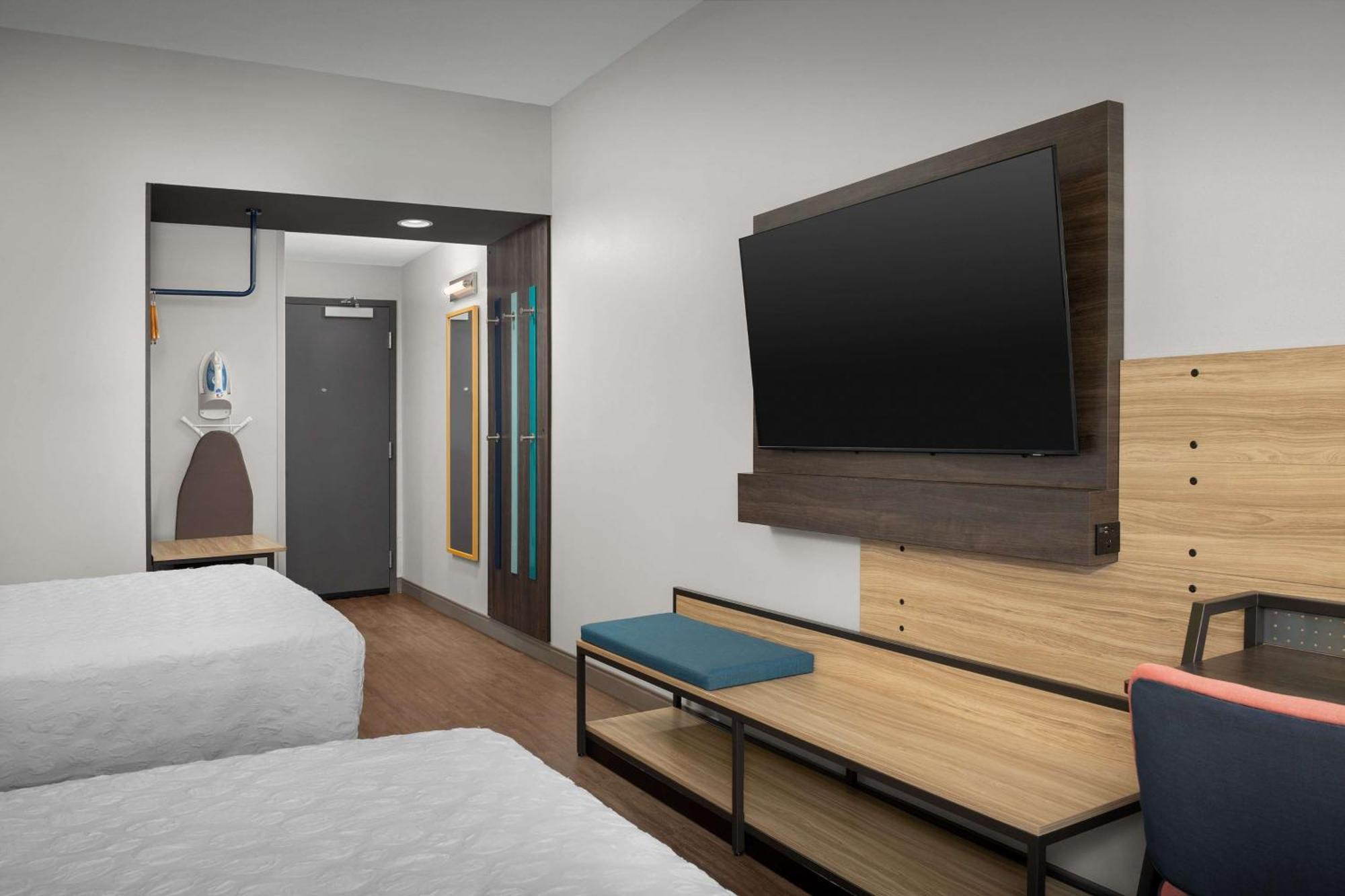 Queen Room with Two Queen Beds and Walk-In Shower
