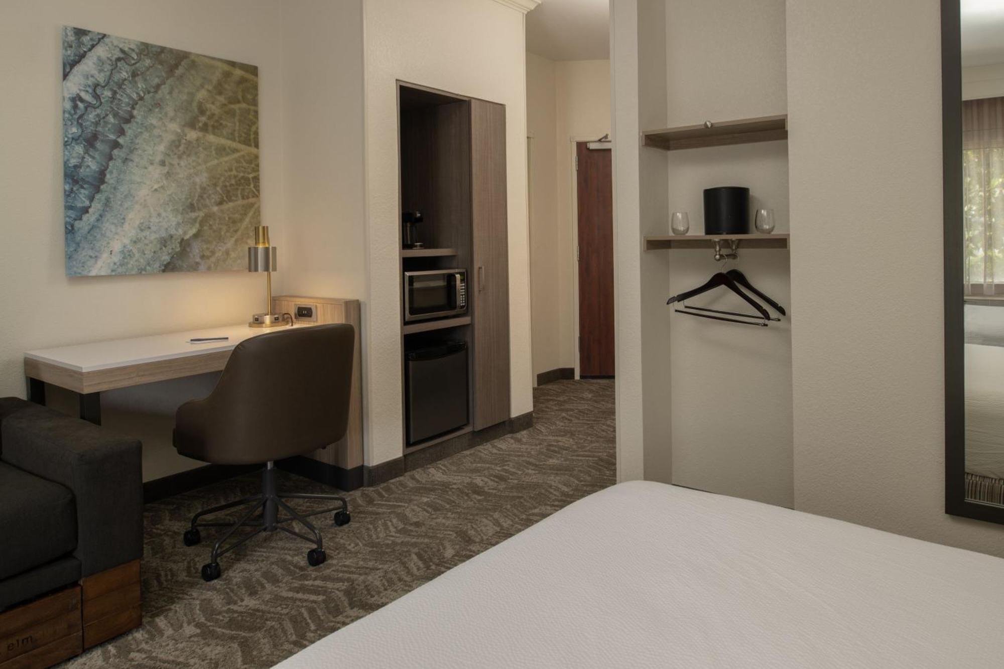 Queen Suite Two Queen Beds Bathtub Trundle Sofa Mobility Access or Hearing Accessible