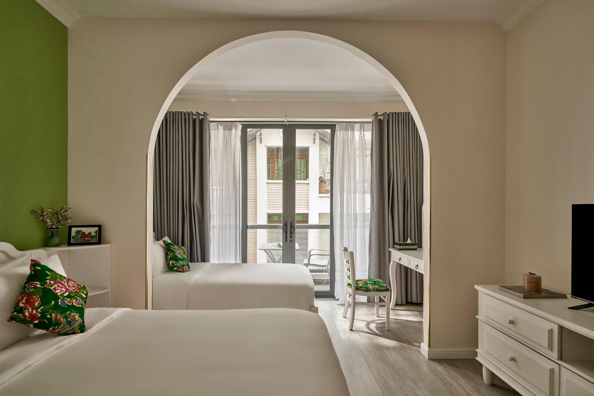 Triple Room Balcony