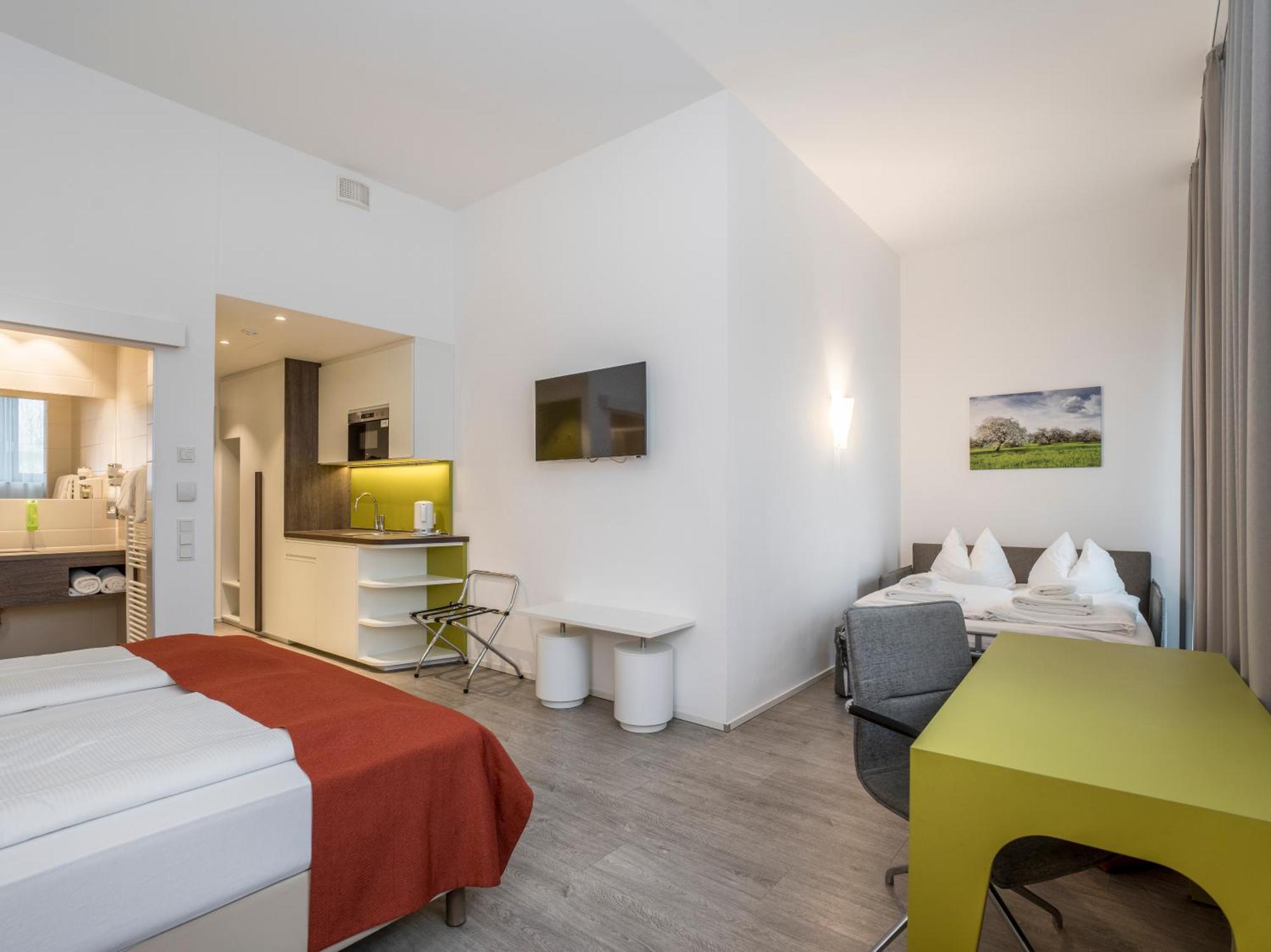 Large Double Room