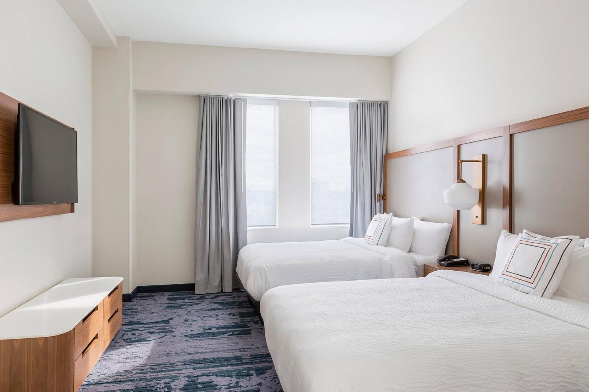 Queen Room Two Queen Beds River View Hearing Accessible