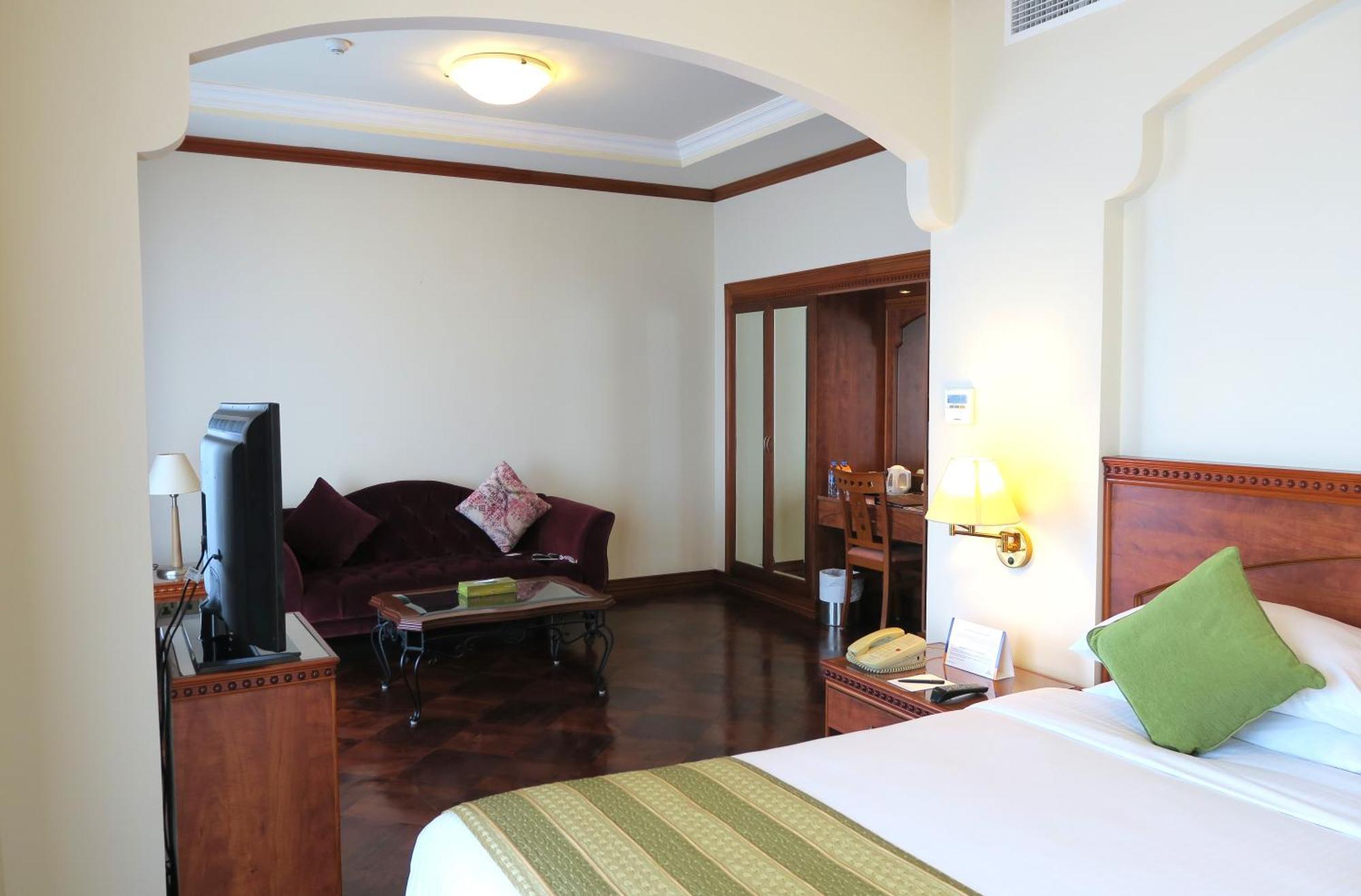 Executive Room Creek View Balcony