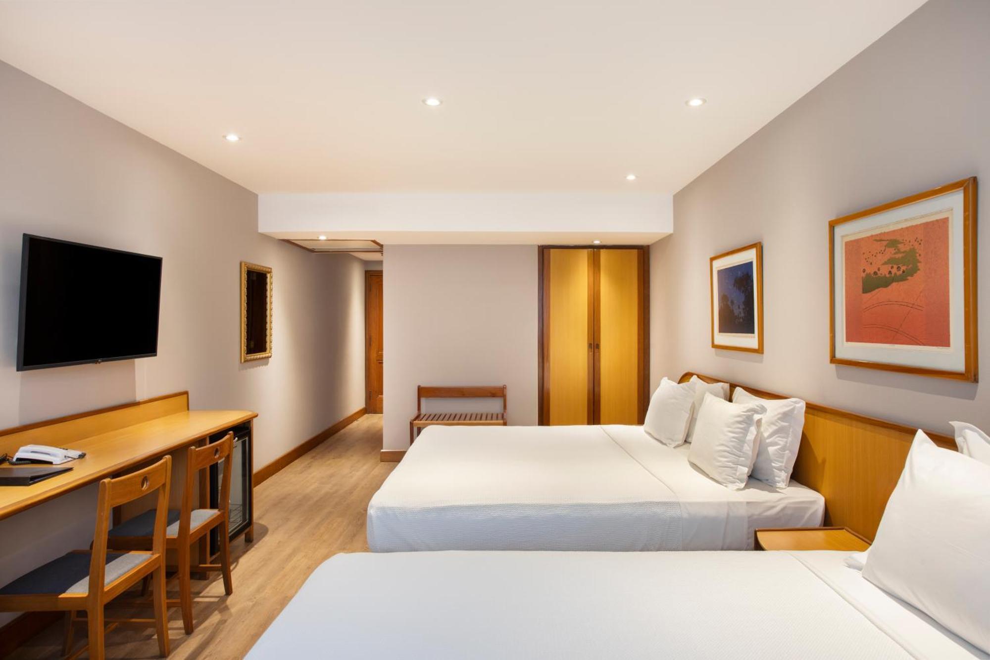 Quarto Superior Executivo Family Plan