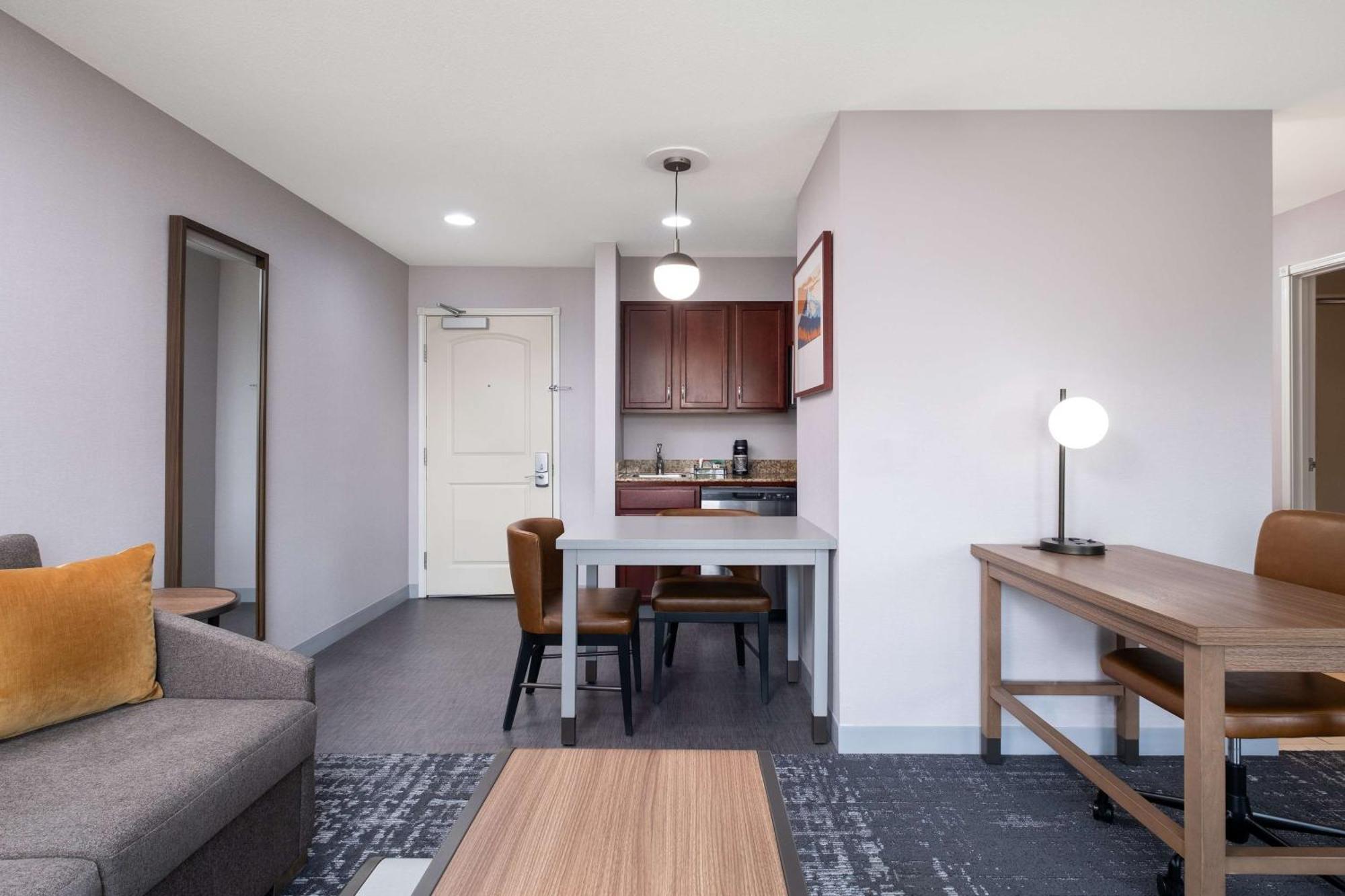 King Studio Suite Non-Smoking