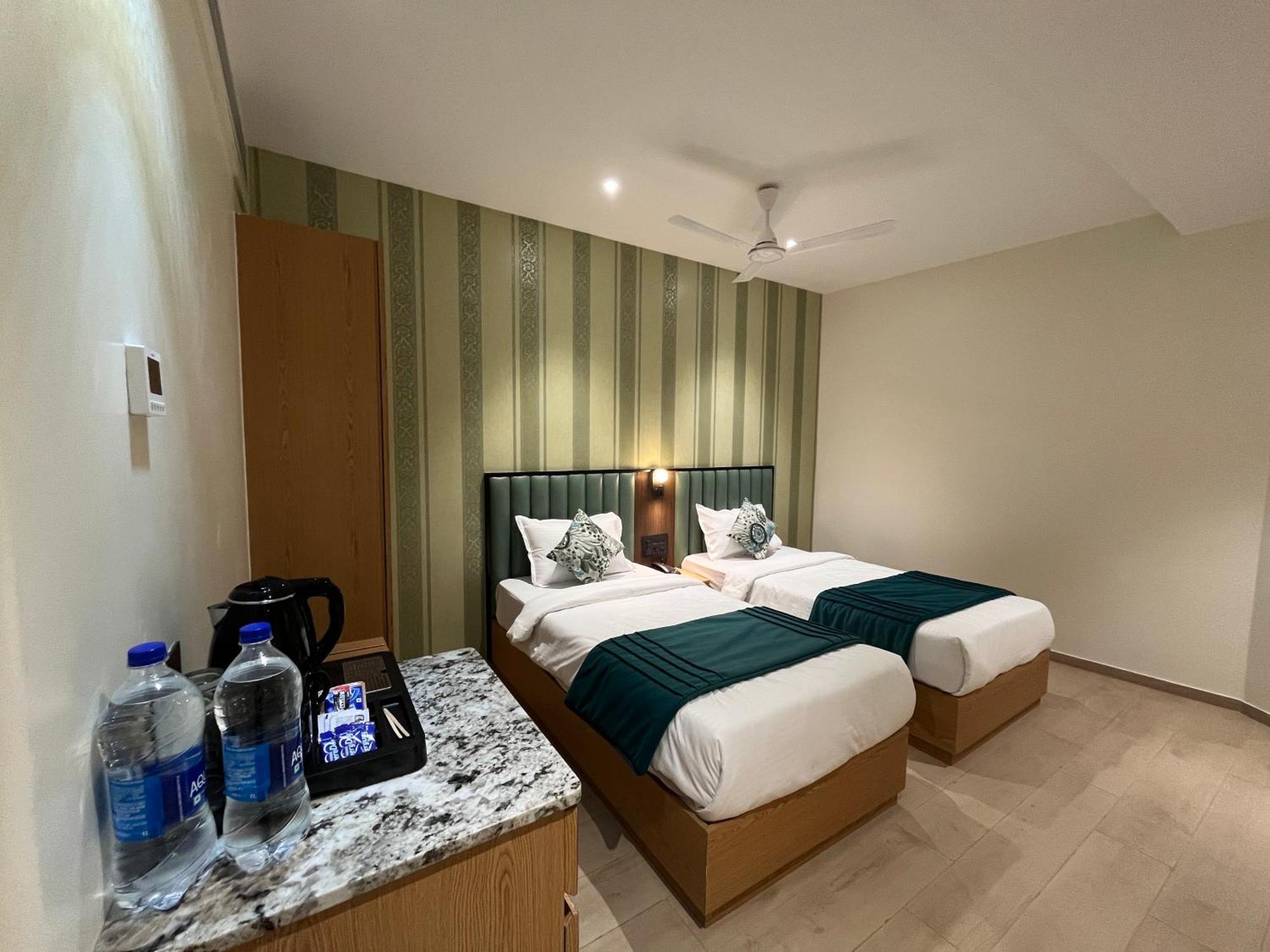 Deluxe Twin Room - Complimentary Welcome Drink and Early Check-in (subject to availability)